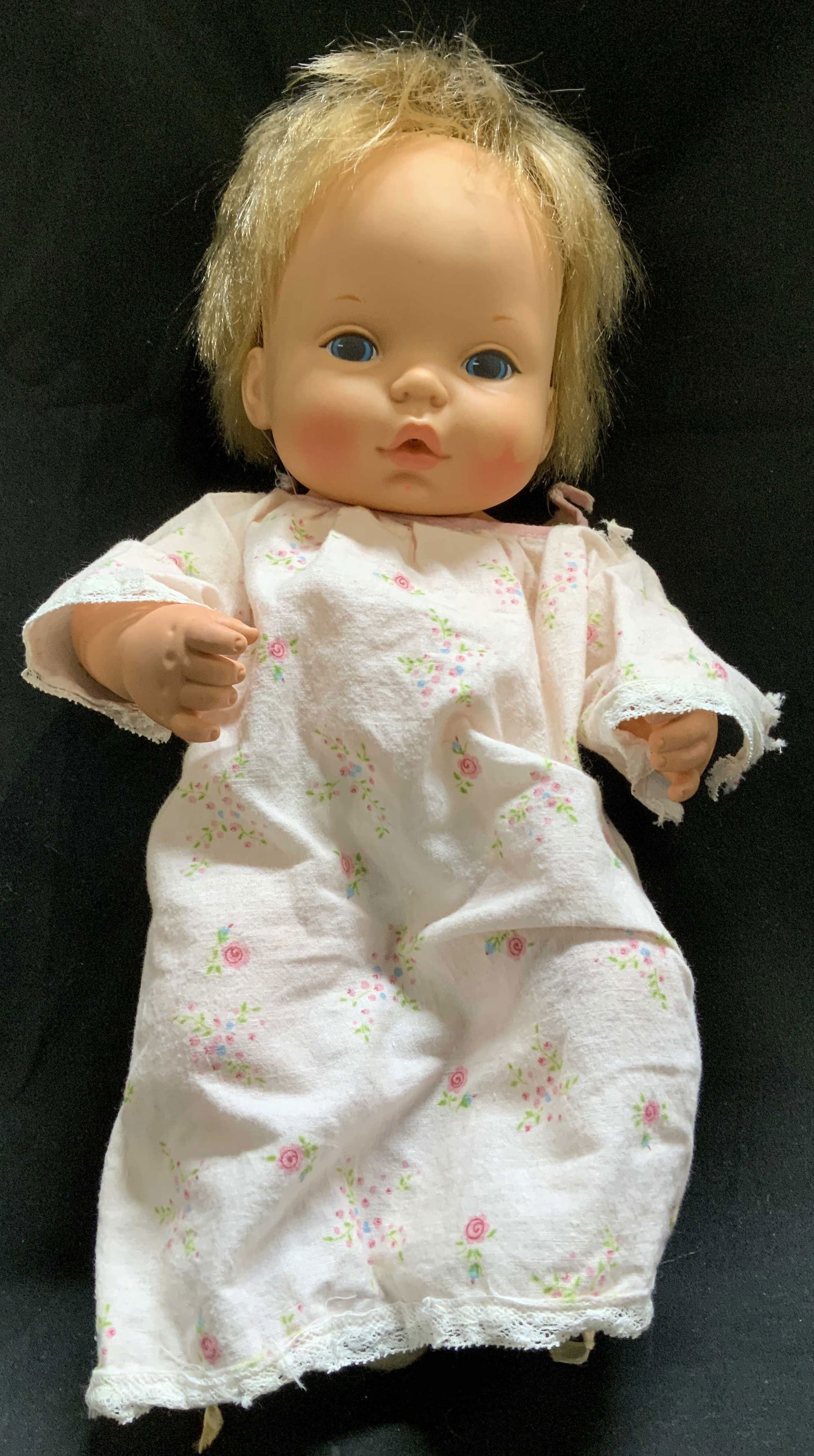 Vtg 1972 Mattel Baby Tender Love Doll Mexico: Mattel baby tender love doll. Doll features blonde hair, blue eyes, floral cotton gown & crocheted socks. Soft rubber body. Signed & marked on neck. Reads, 1972 Mattel Inc. Mexico. U.S. & Foreign Pate