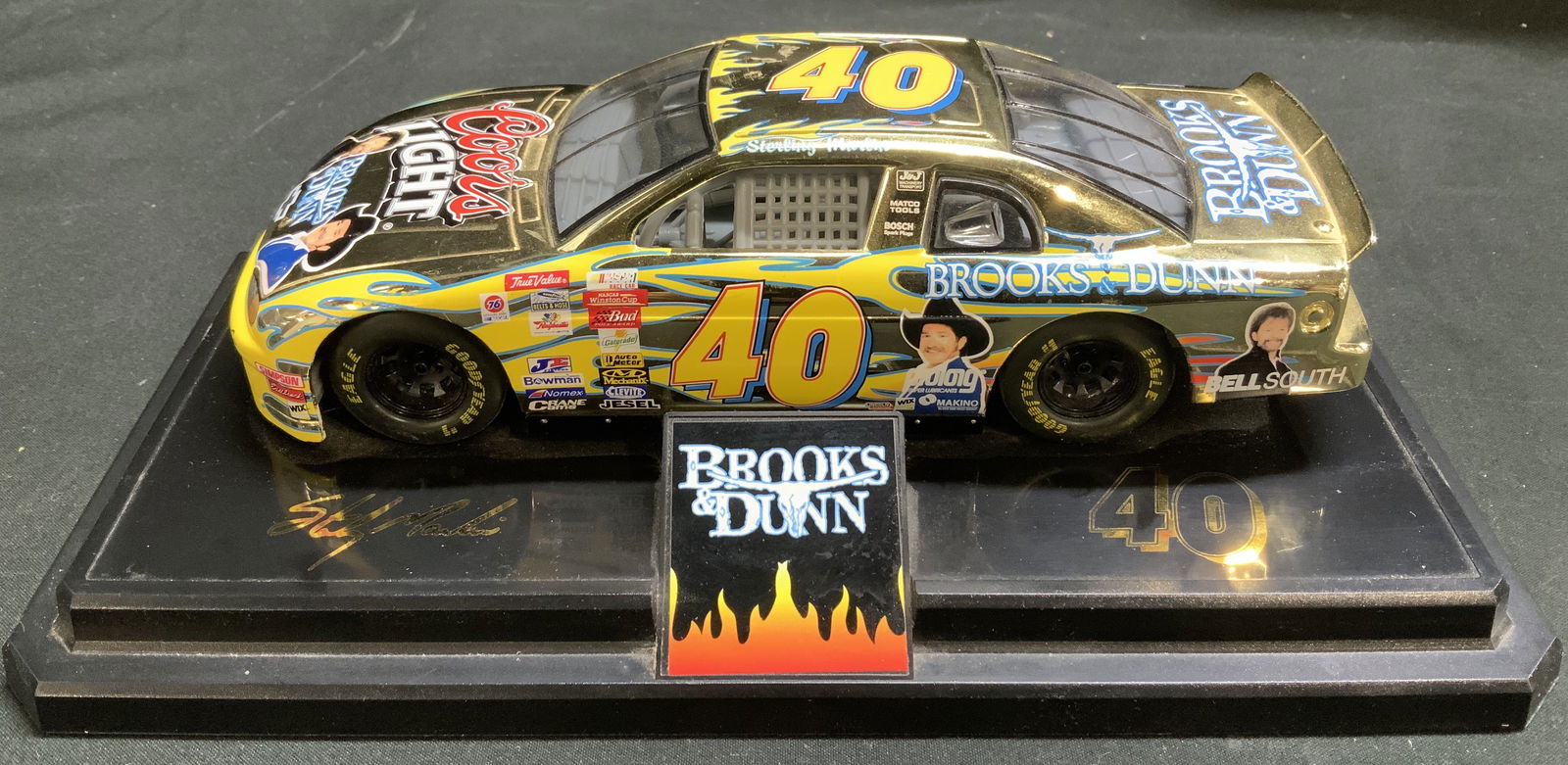 1995 Brooks & Dun #40 Marlins Die-Cast Car (1 of 6)