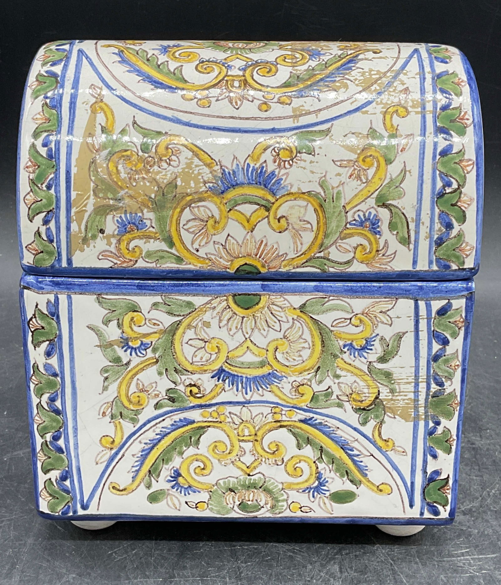 FC Constancia Hand Painted Ceramic Box Portugal (1 of 7)