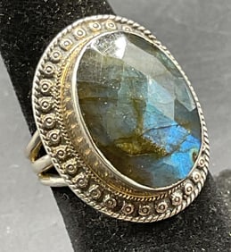 NB Vintage Sterling Silver Labradorite Ring