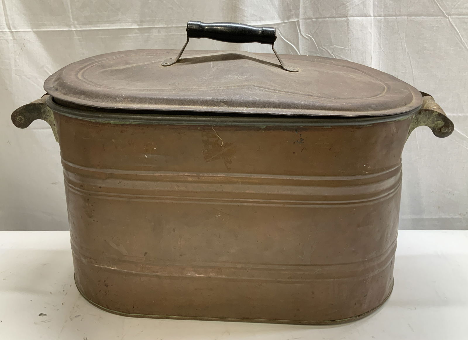 Antique Copper Boiler Wash Tub W Wooden Handles (1 of 6)