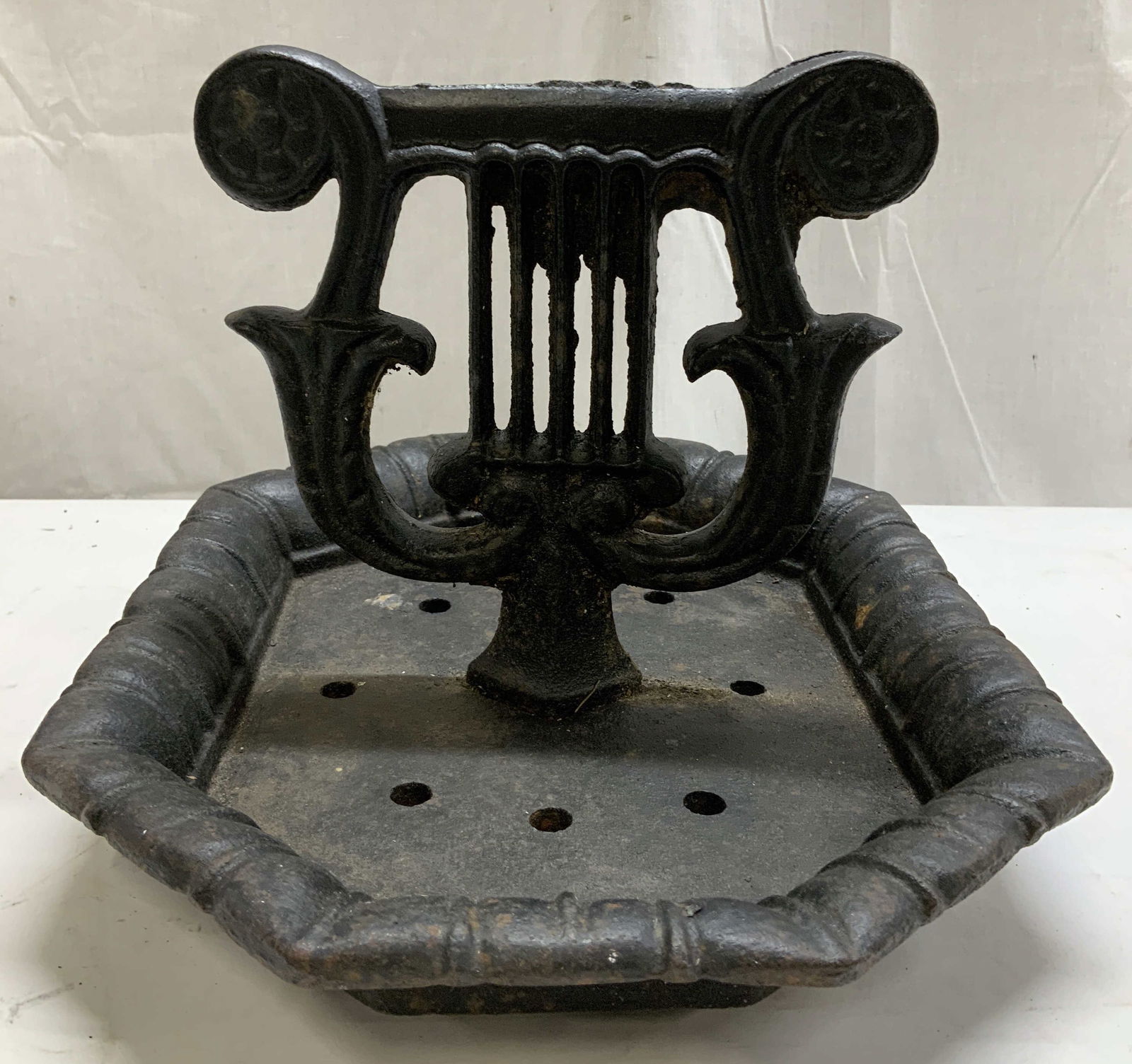 Antique Cast Iron Ornate Boot Scraper (1 of 6)