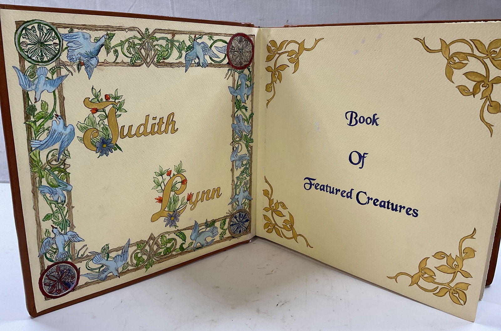 SGND Book Of Creatures Illustr Album Lynn 2000s (1 of 9)