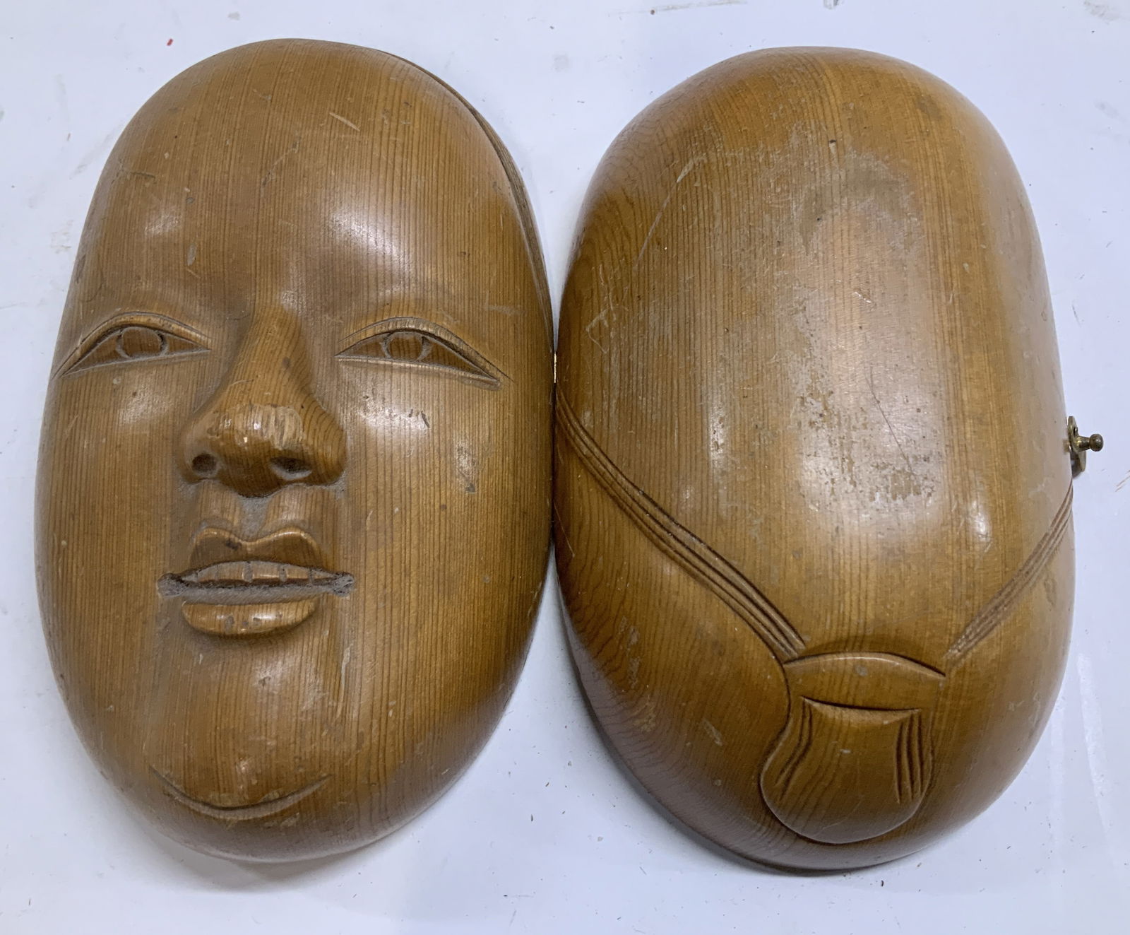 Vtg 1979 Reissa Wooden Carved Face Box (1 of 7)