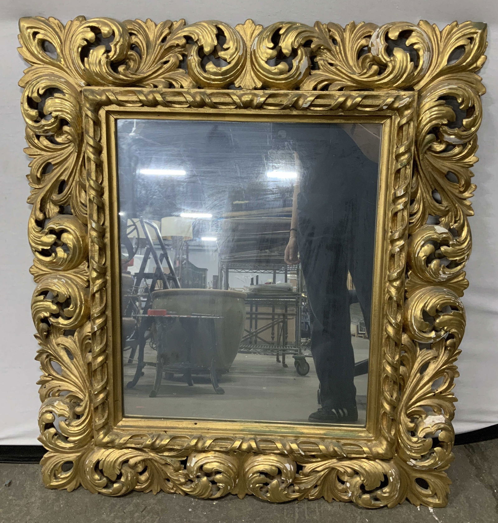 Vtg Rococo Style Acanthus Leaf Giltwood Mirror 36i (1 of 8)