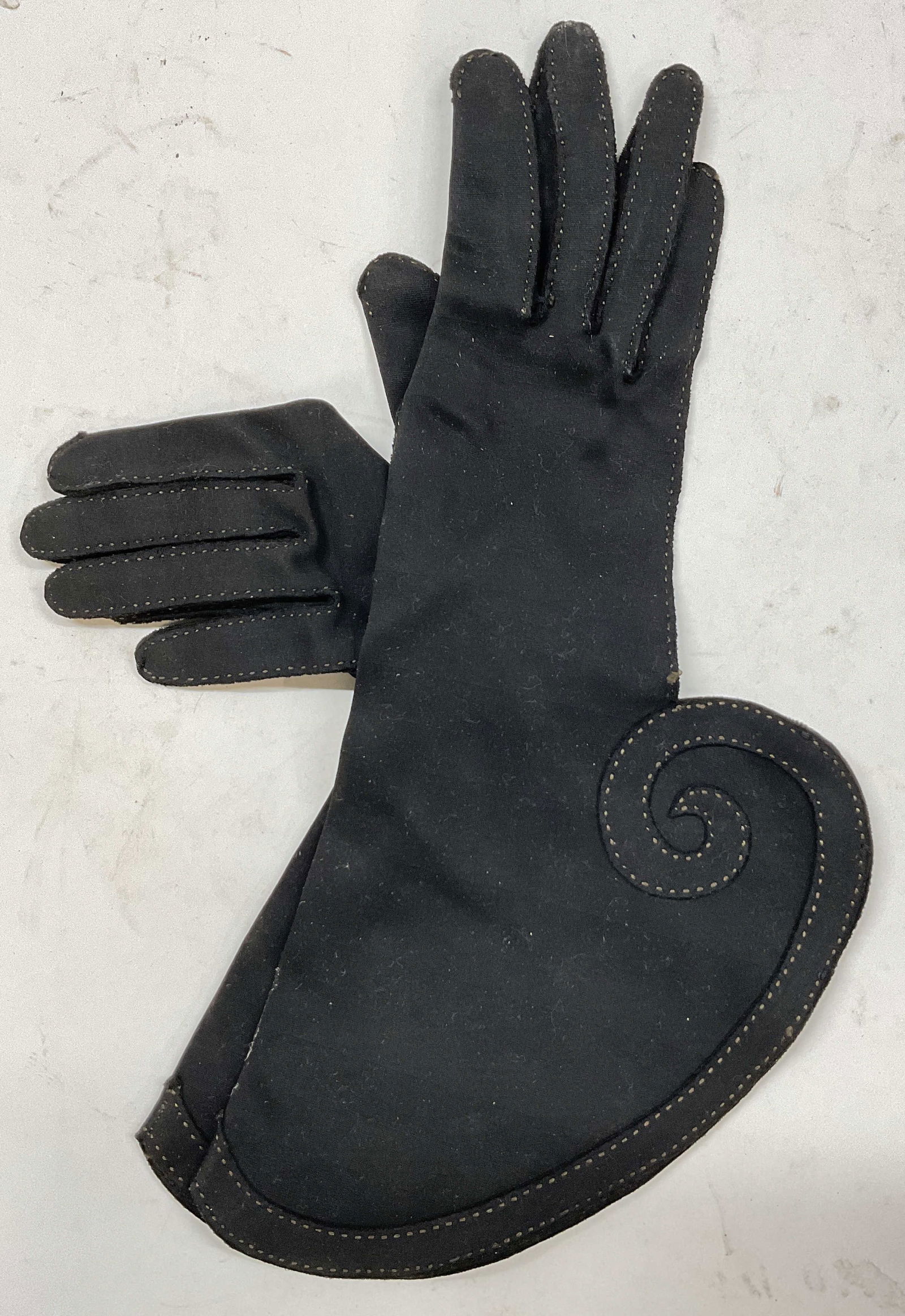 Vintage Black Suede Bell Sleeve Gloves (1 of 11)