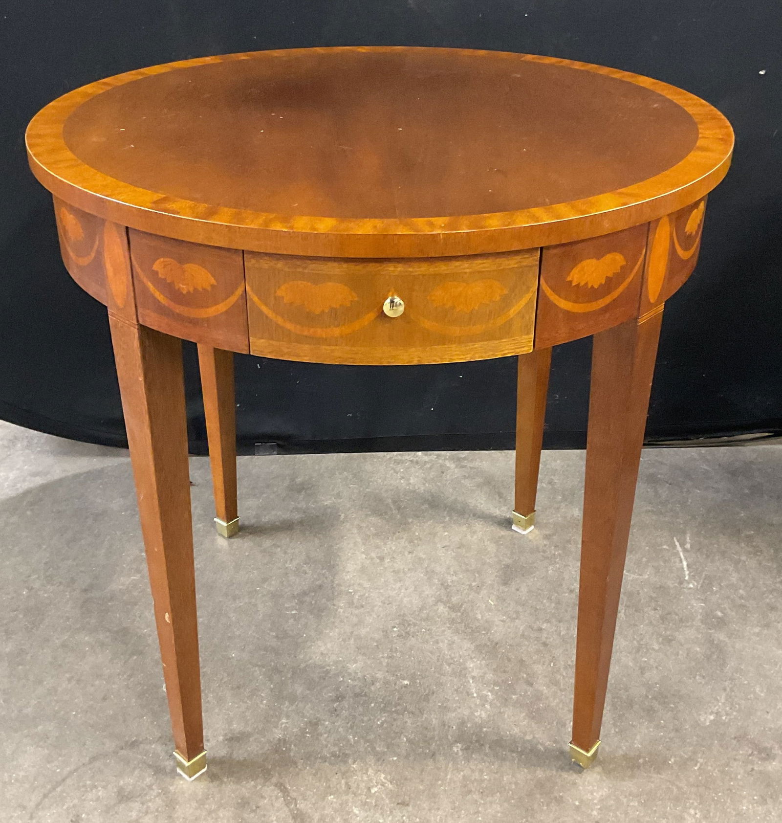Baker Furniture Mahogany Tea Side Table (1 of 7)