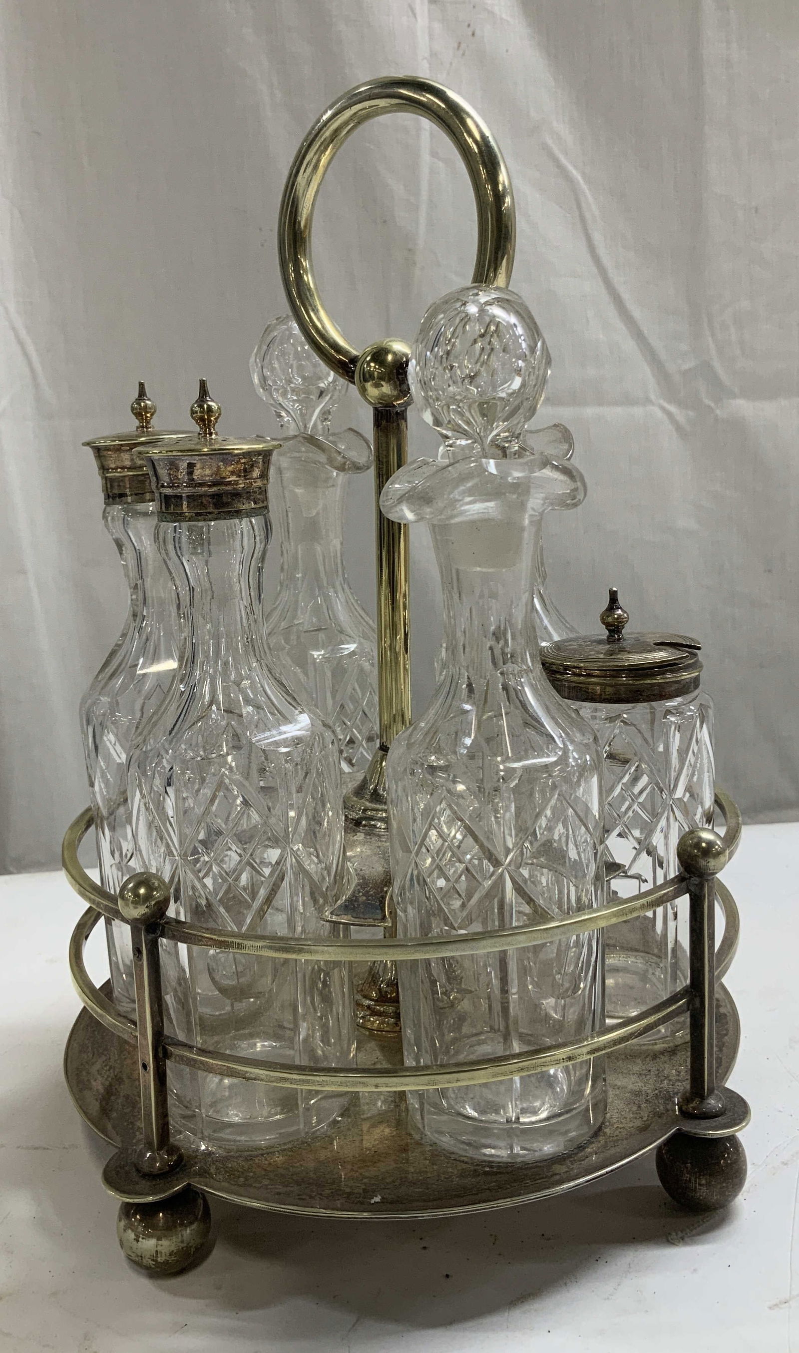 Antq Benetfink &Co.7 Piece Silver Plated Cruet Set (1 of 10)