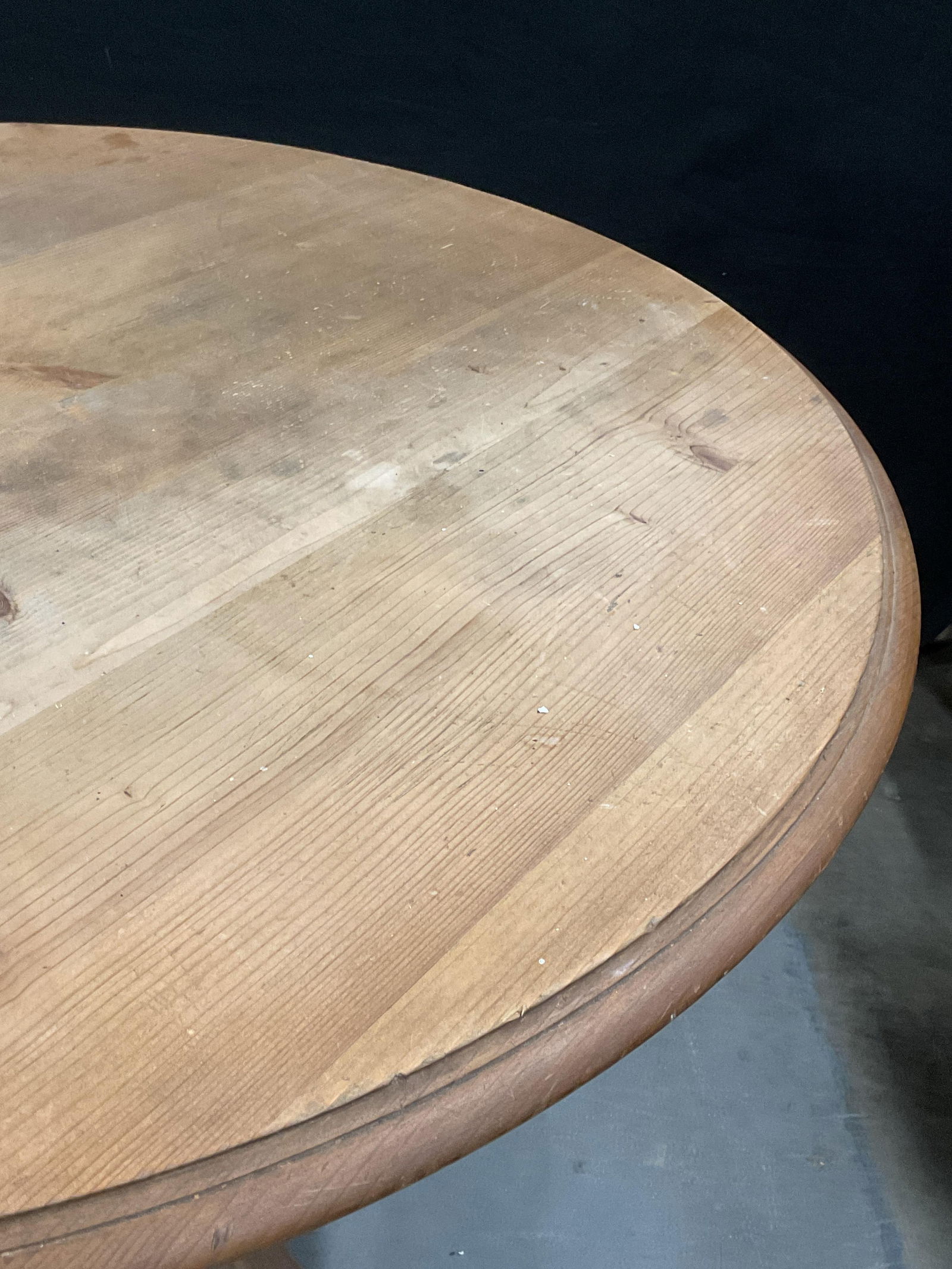 Solid Wood Round Rustic Dining Table 41 In W - 5