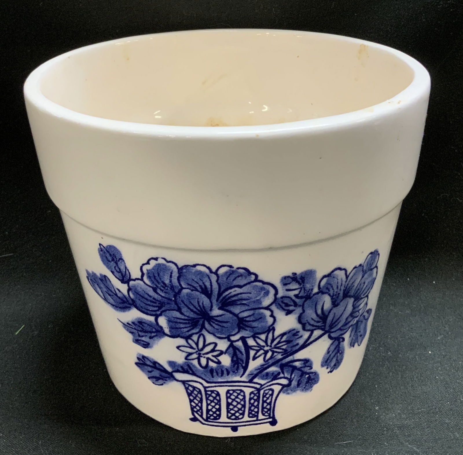 1982 Relpo Blue Floral Motif Ceramic Planter (1 of 6)