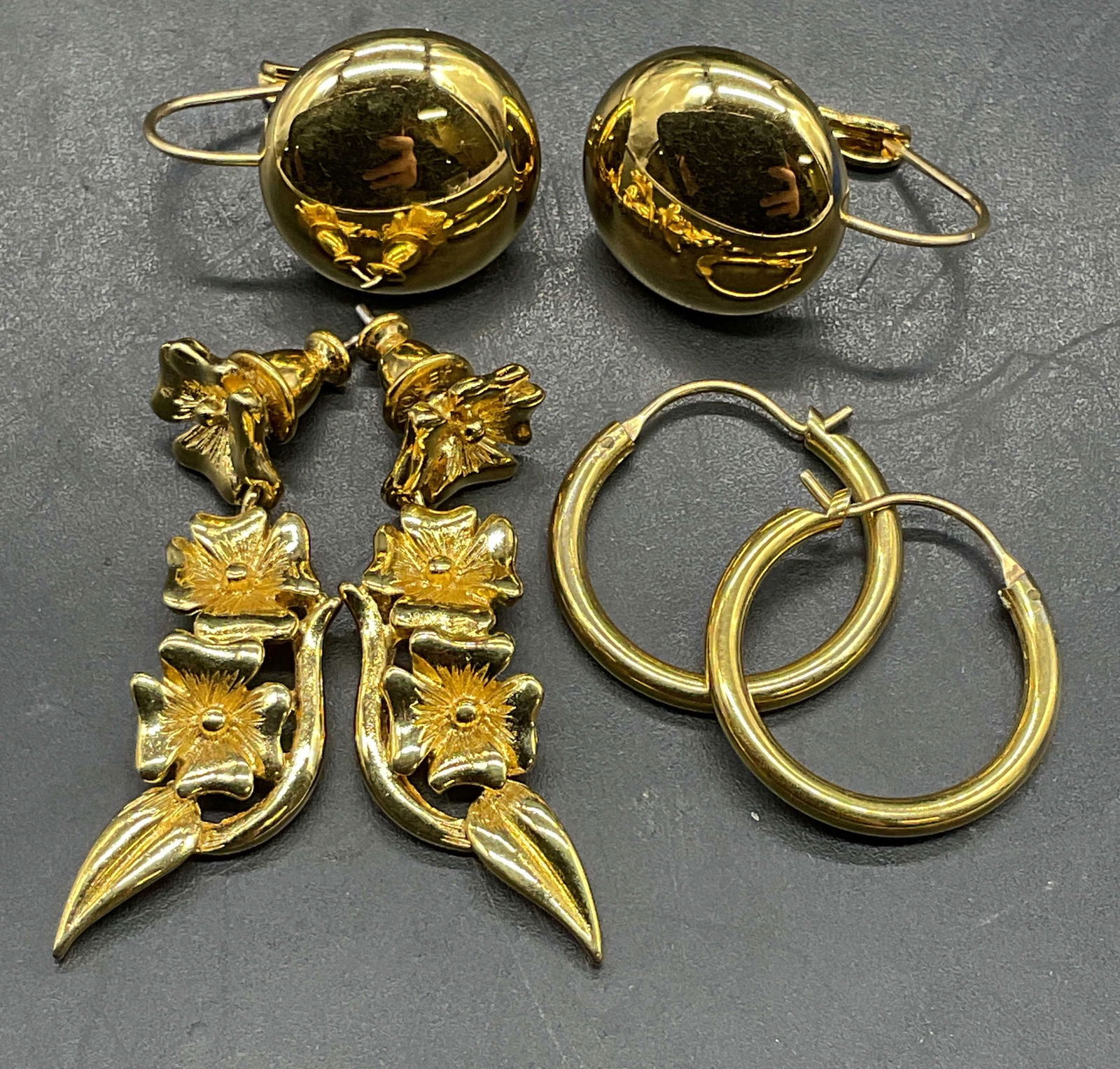 Lot 3 Vintage Monet Gold Tone Earrings (1 of 7)