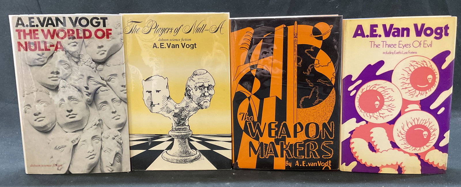Lot 4 Sci Fi Books Vogt 1960s-1970s (1 of 11)