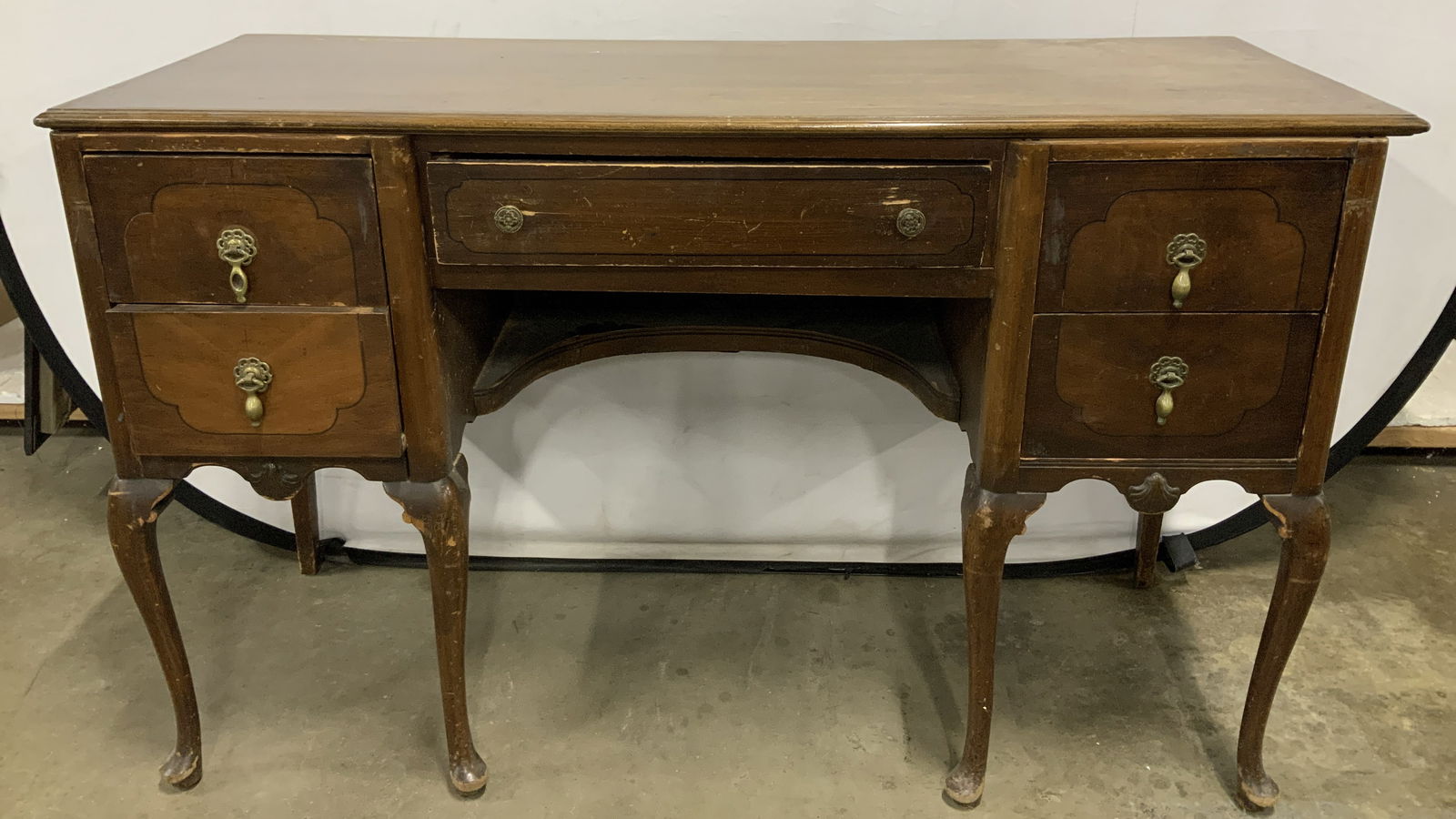 Vtg Queen Anne Style Wooden Writing Desk (1 of 8)