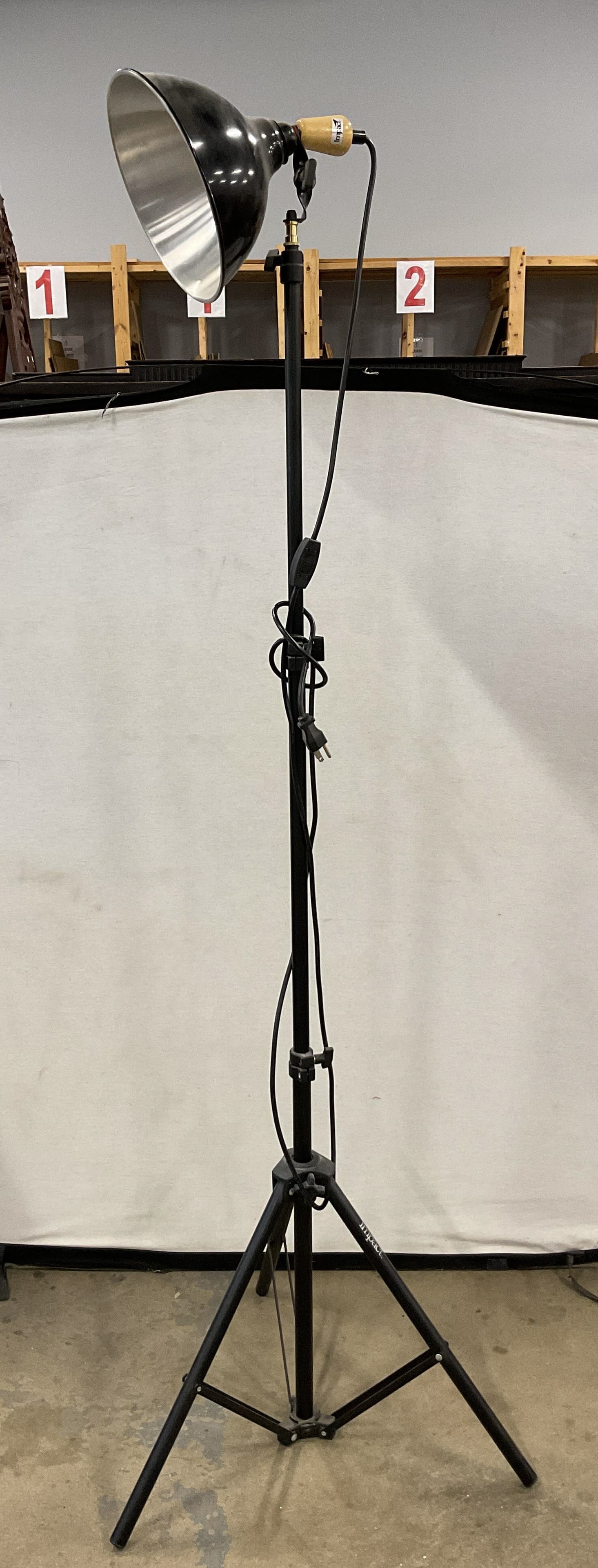 Impact Black Studio Light 68in (1 of 9)