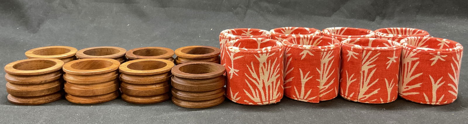 Lot 16 Vintage Wooden & Fabric Napkin Rings India (1 of 13)