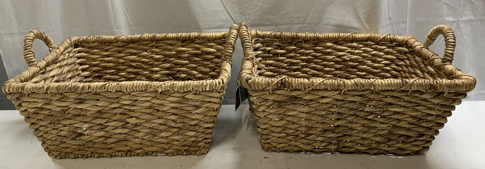 Lot 2 Smith & Hawken Water Hyacinth Baskets NWT: Lot includes, 2 Smith & Hawken water hyacinth baskets wfh chalkboard. Pieces are handwoven. New with tags. Signed & marked. Reads, SMITH & HAWKEN. Surface wear consistent to age, use & exposure. Measu