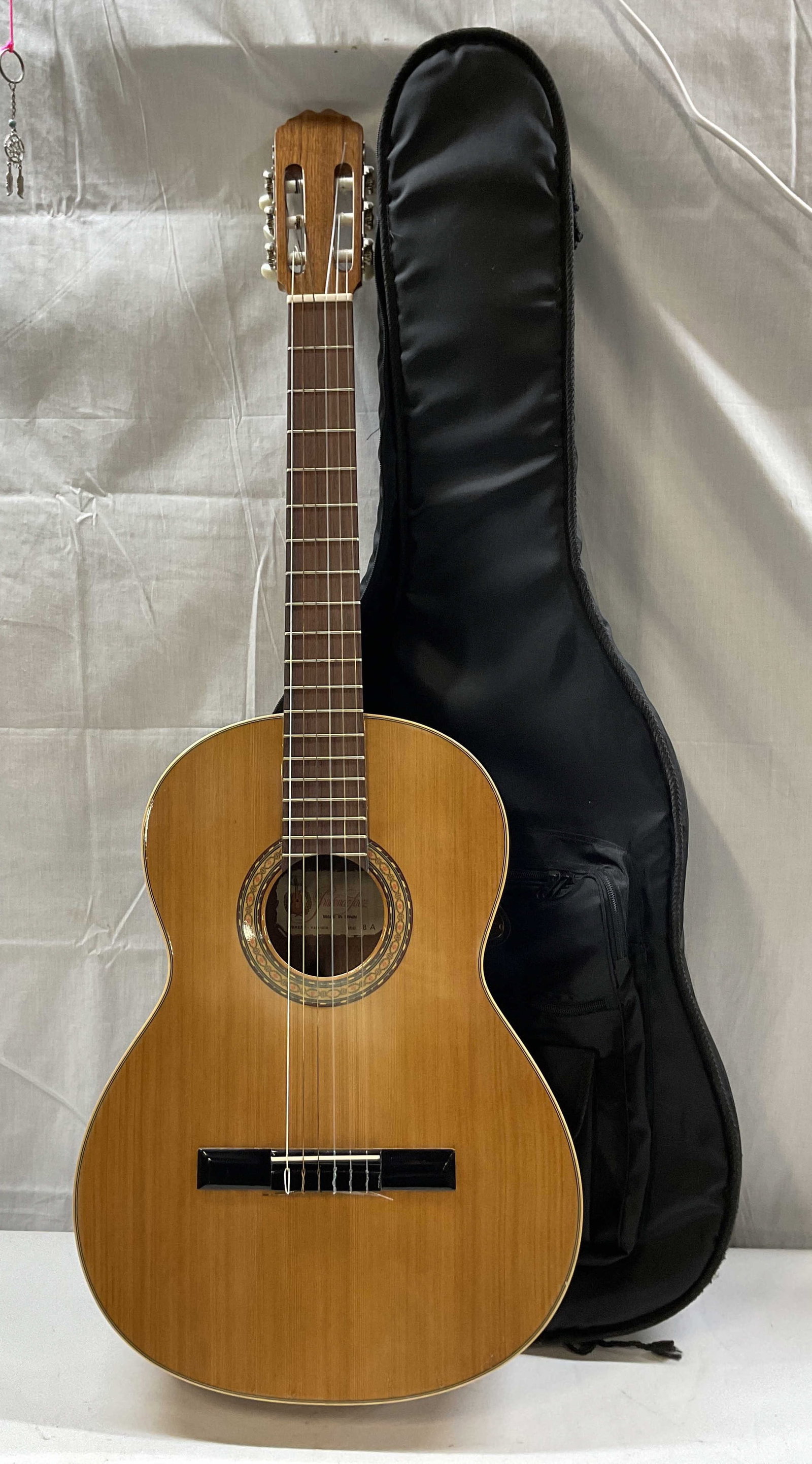 Prudencio Saez Acoustic Guitar W Case Spain 40in (1 of 11)