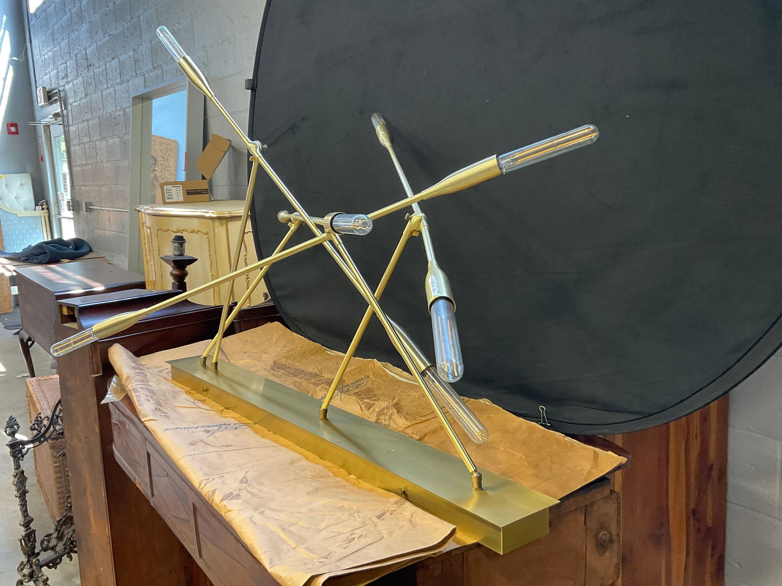 Sorenthia Light by Studio Dunn - 4