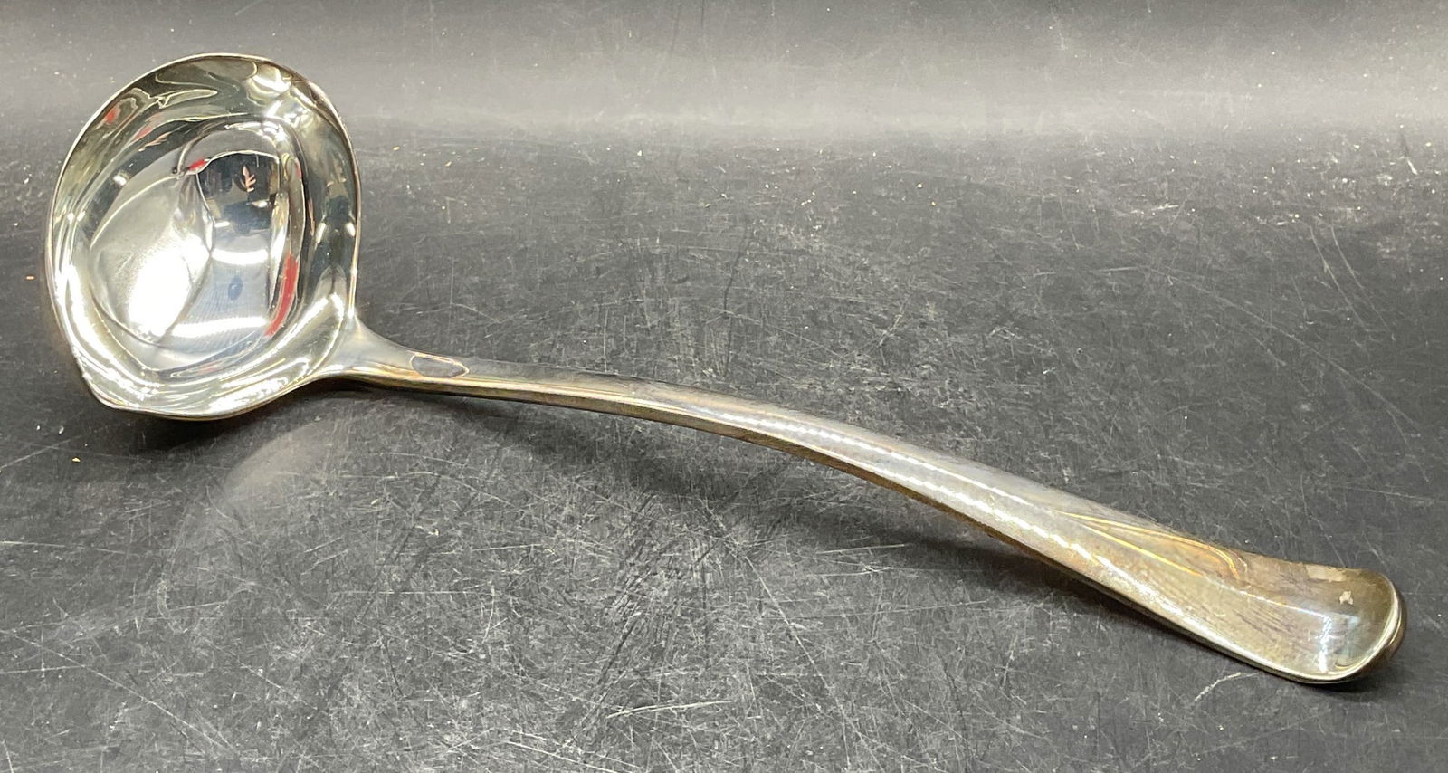 Signed Silver Plated Gravy Saucer Ladle (1 of 6)