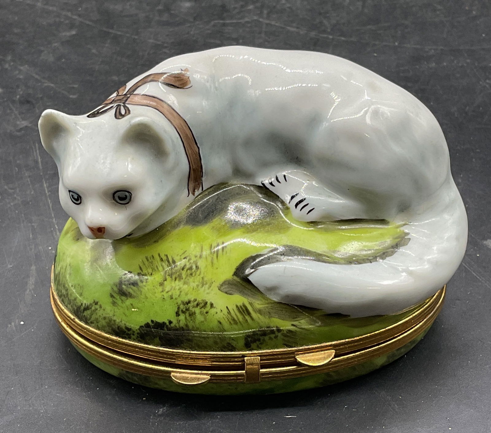 Chamart Limoges Porcelain Cat Trinket Box, France (1 of 6)