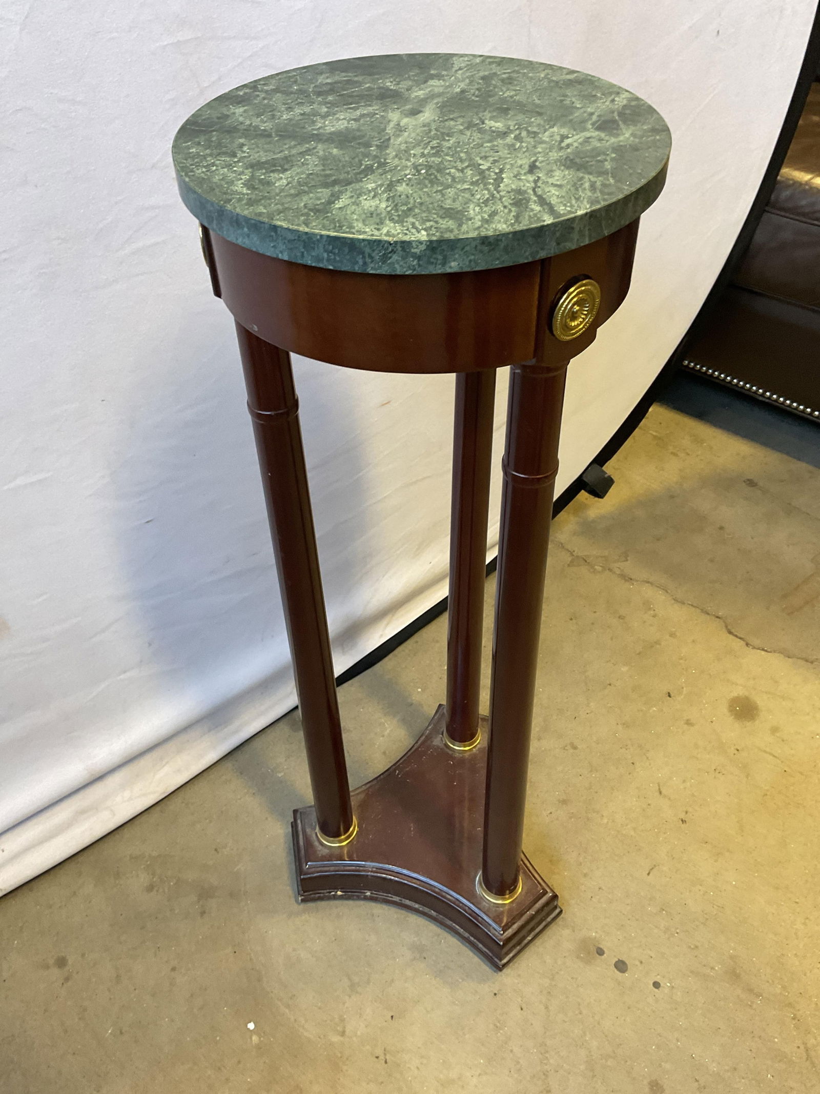 Bombay Neoclassical Mahogany Marble Side Table - 3
