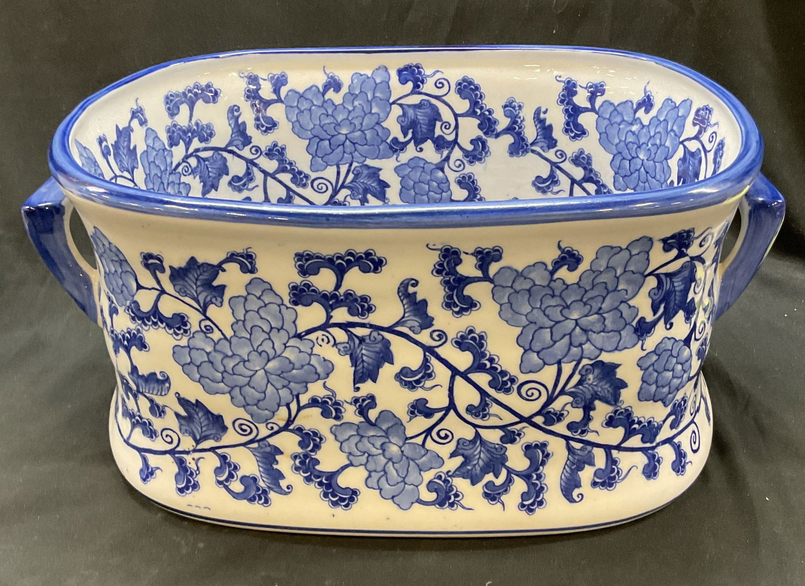 Victoria Ware Ironstone Blue & White Planter (1 of 6)