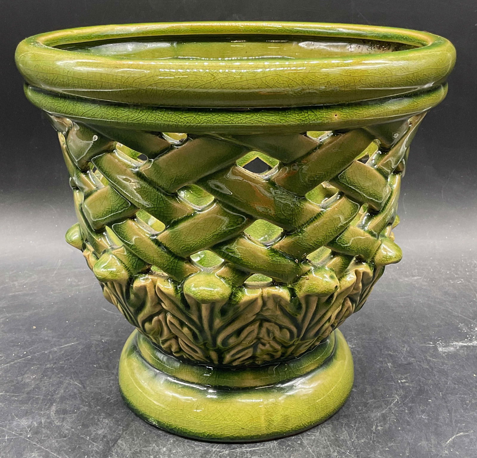 Vintage Green Ceramic Lattice Leaf Planter (1 of 6)