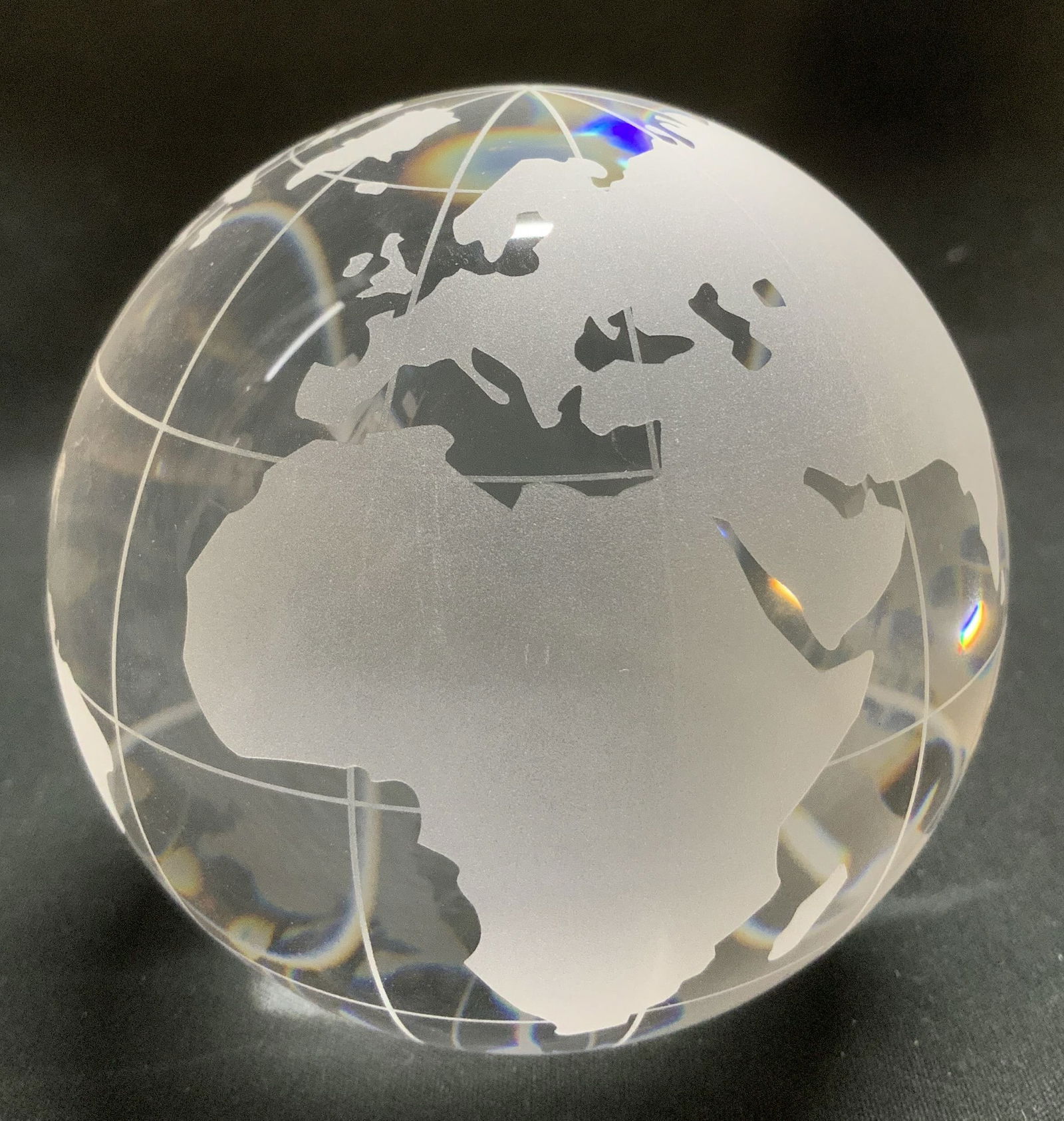 Oleg Cassini Crystal Globe Paperweight (1 of 6)