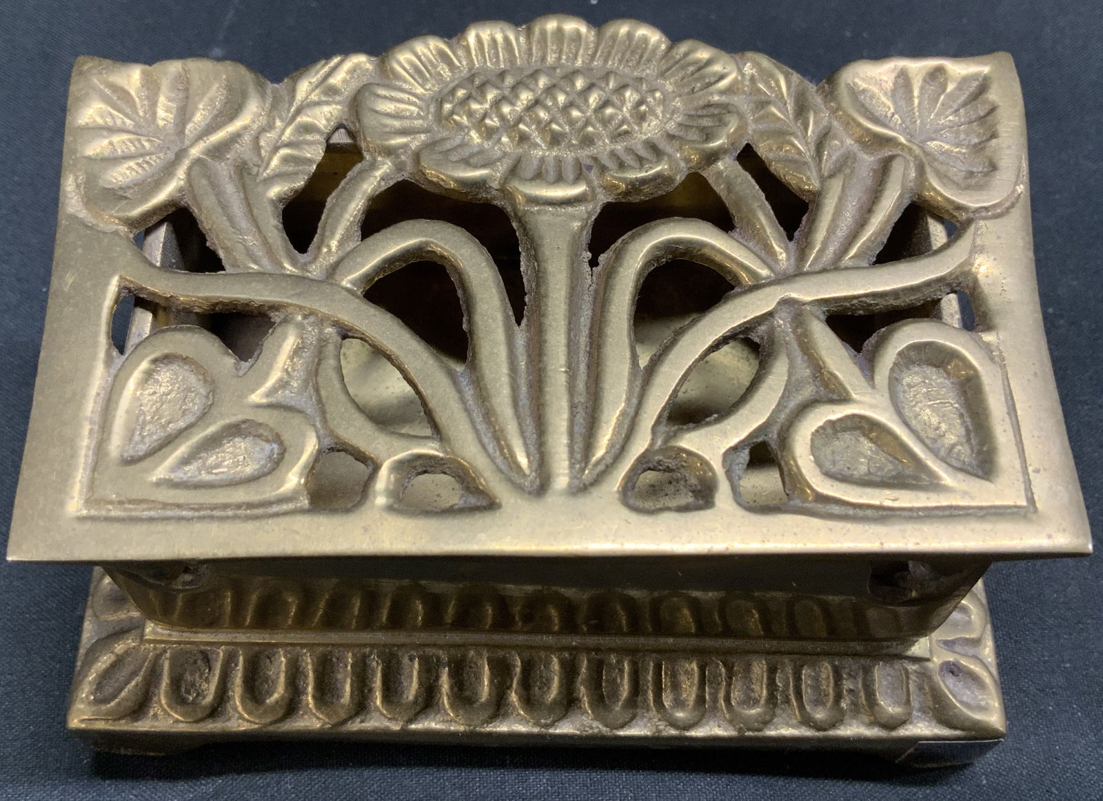 Vtg Art Nouveau Style Brass Stamp Holder (1 of 6)