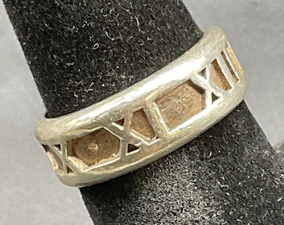 Tiffany Sterling Silver Atlas Roman Numeral Ring (1 of 7)