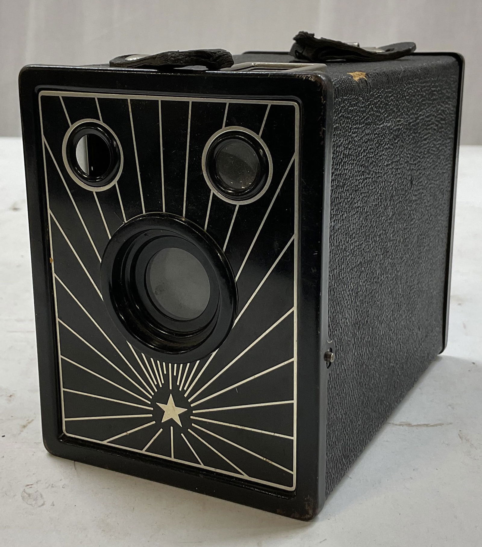 Macys Box Camera By Ansco USA (1 of 11)