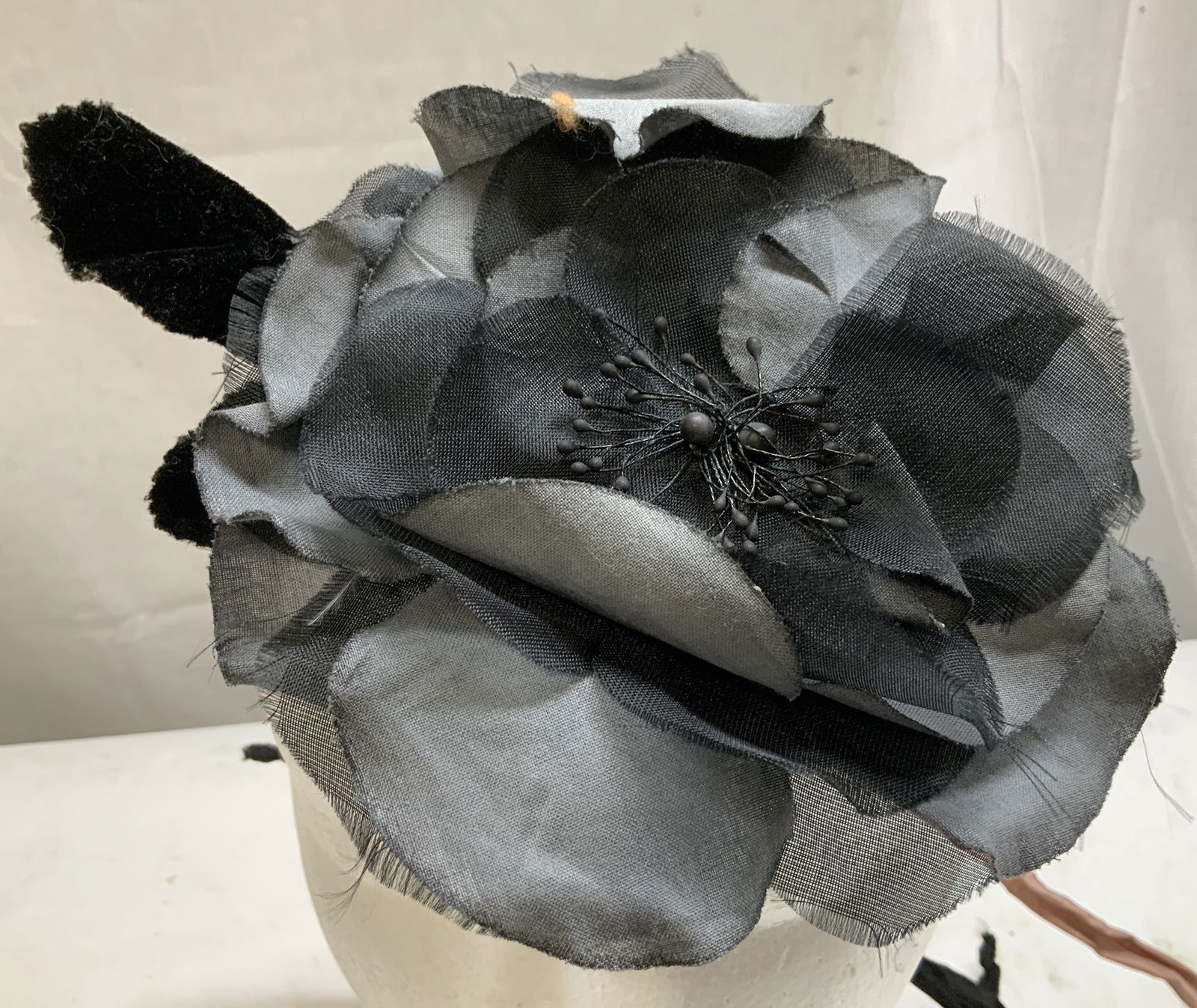 Vtg Karins Garden Black Floral Headpiece (1 of 6)