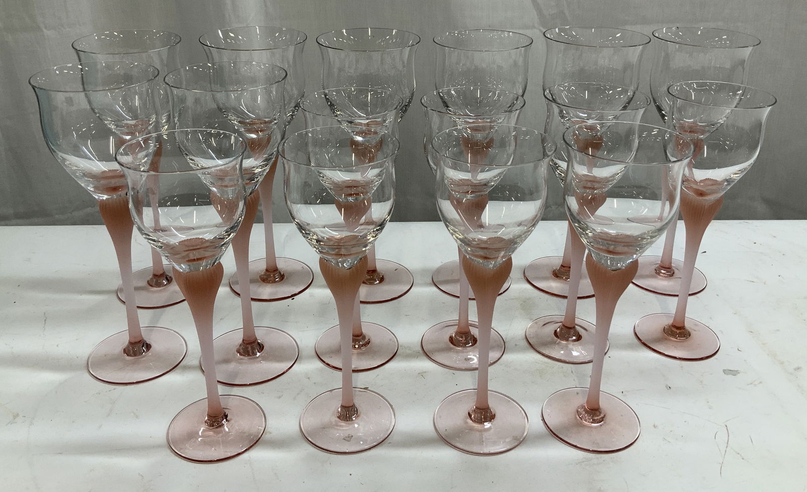 Set 16 Sea Mist Coral Frosted Stem Goblets W Box (1 of 10)