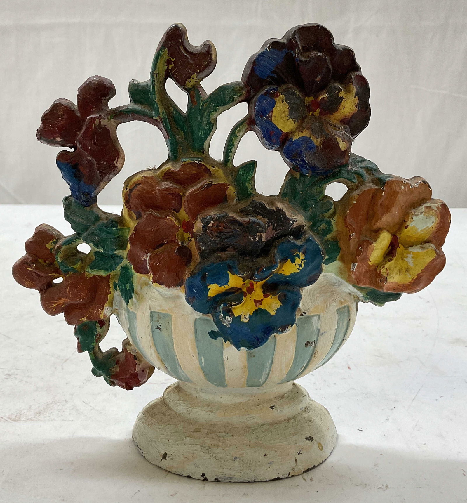 Antique Cast Iron Flower Pot Doorstop (1 of 10)