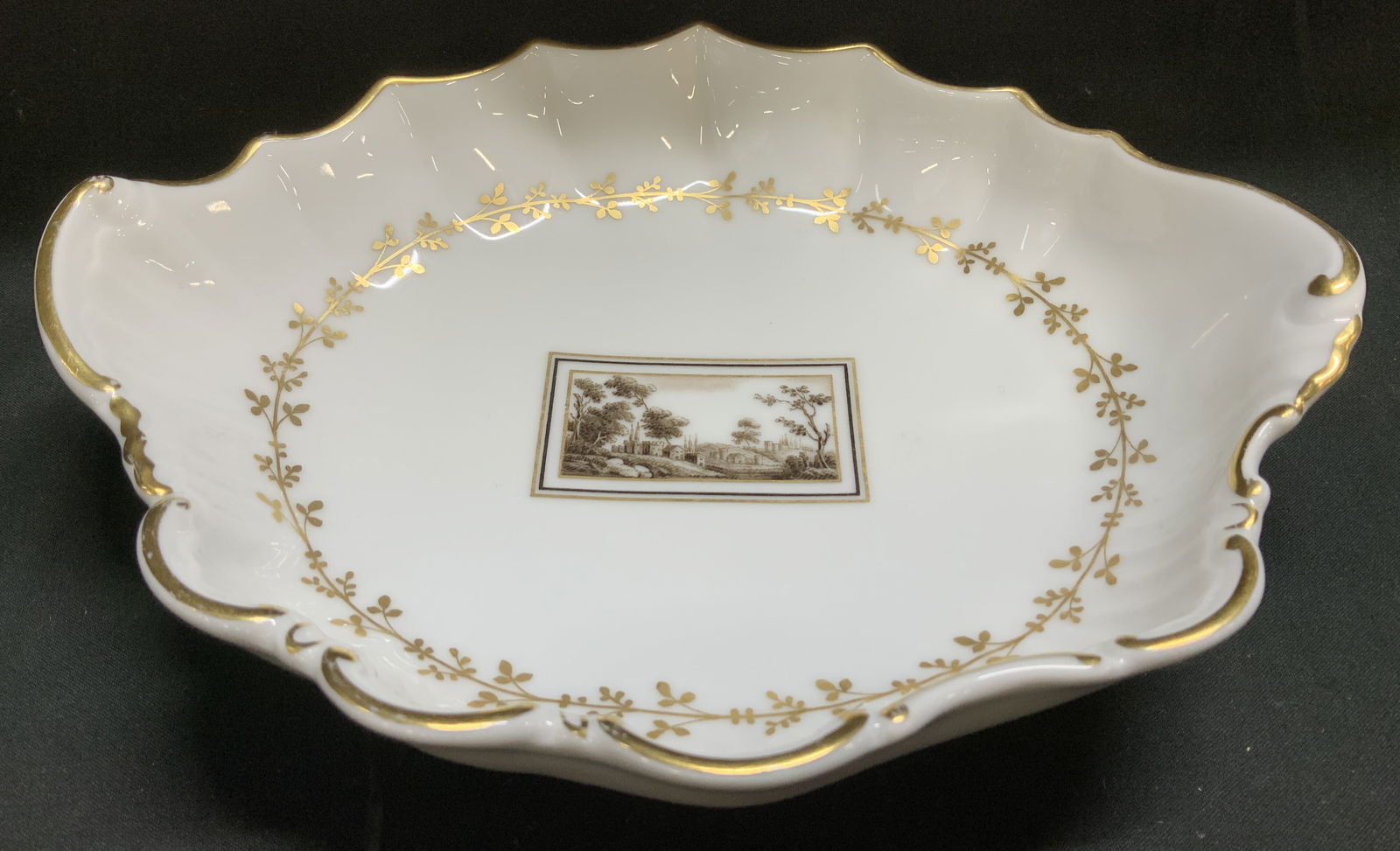 Richard Ginori Pittoria Scalloped Gilt Dish ITALY (1 of 6)