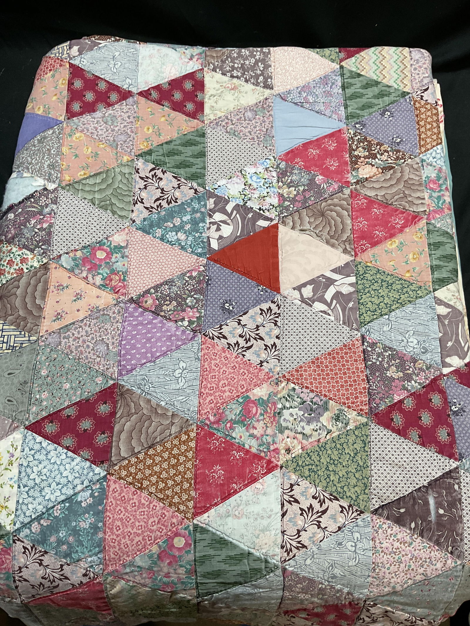 Vintage Handmade Floral Patchwork Quilt (1 of 8)