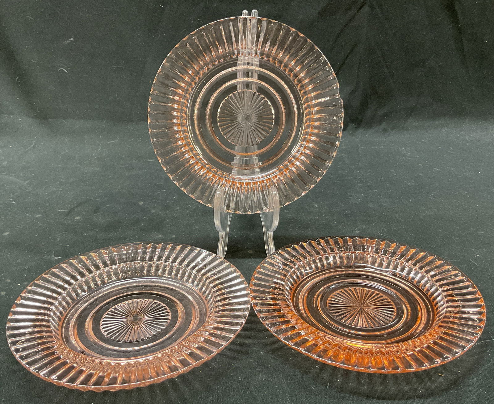 Set 3 Art Deco Pink Depression Glass Plates (1 of 7)