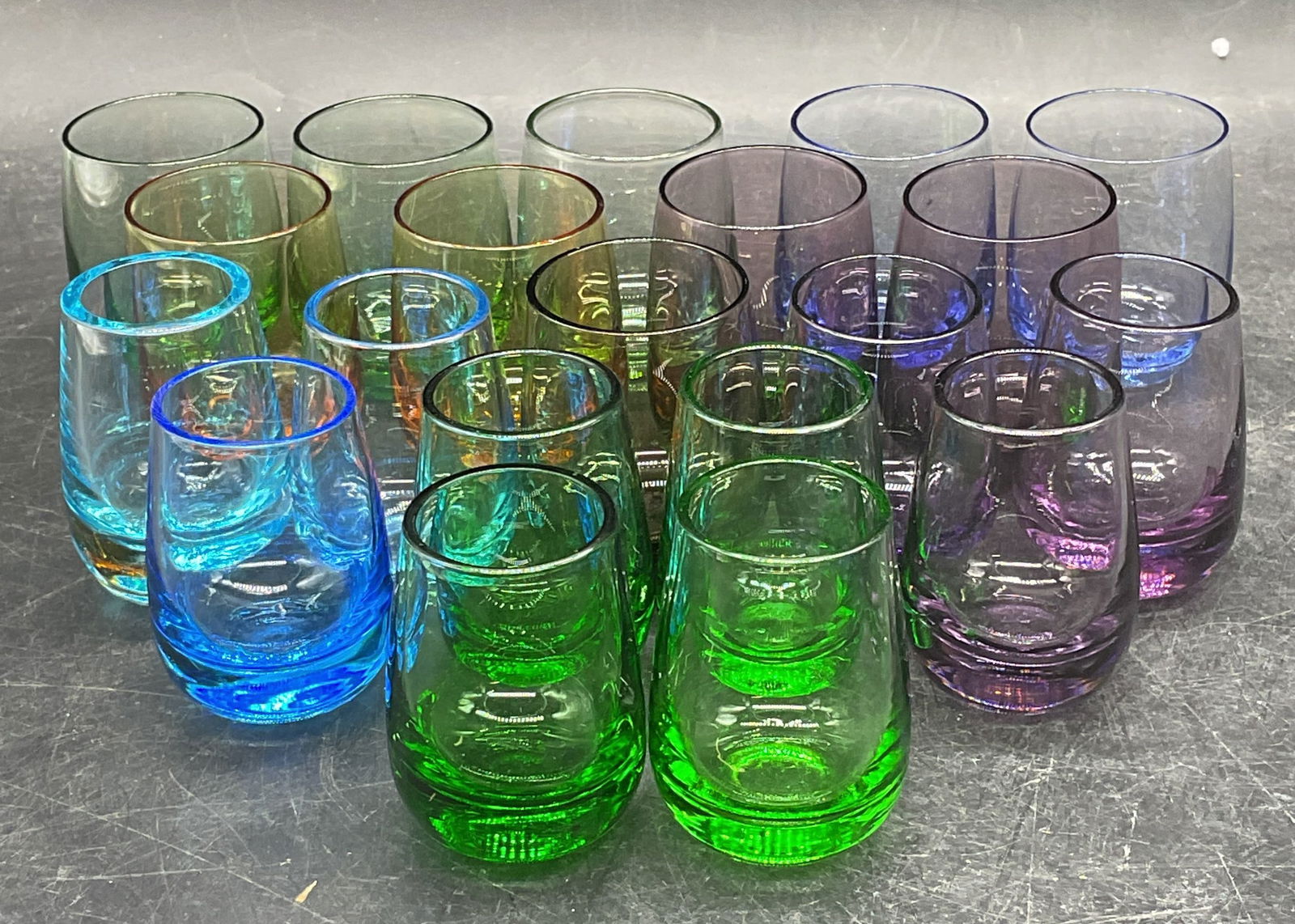Group 20 Colorful Glass Shot Glasses (1 of 6)