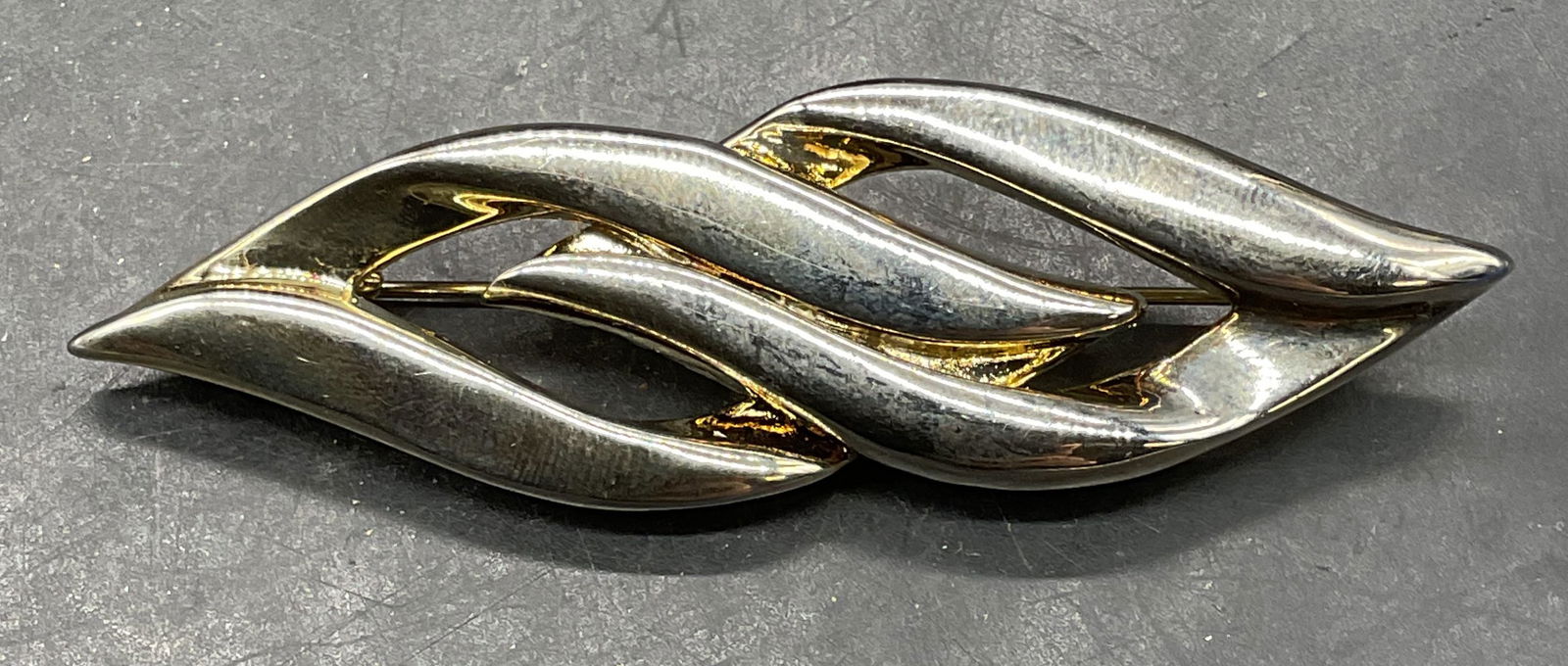 Vintage Silver Tone Curved Brooch (1 of 6)