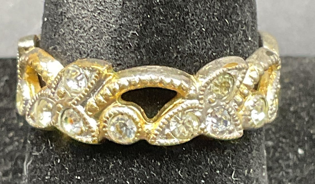 Vintage Gold Tone Crystal Ring: Vintage gold tone colorless crystal ring. Ring size 8.5. Some scratching. Jewelry, estate jewelry, costume jewelry, cocktail jewelry, fashion jewelry, accessories, fashion accessories, wearables, gift