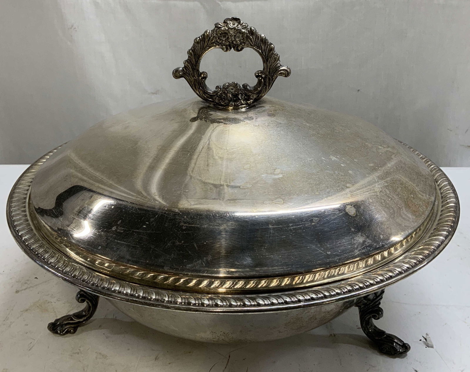 Vtg F.B. Rogers Silver Co. Lidded Serving Bowl (1 of 7)