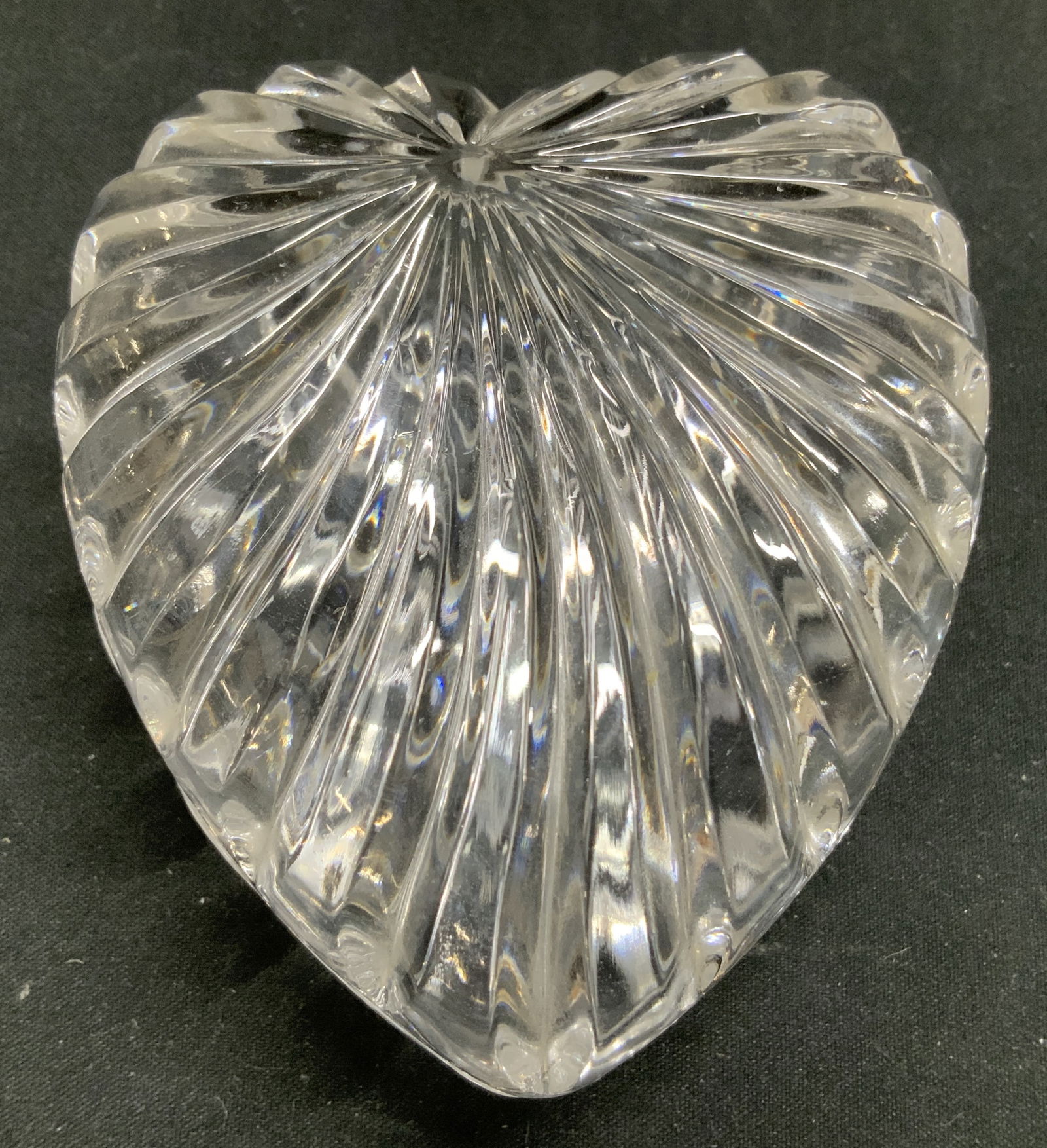 Vtg Clear Glass Heart Shaped Trinket Box (1 of 6)