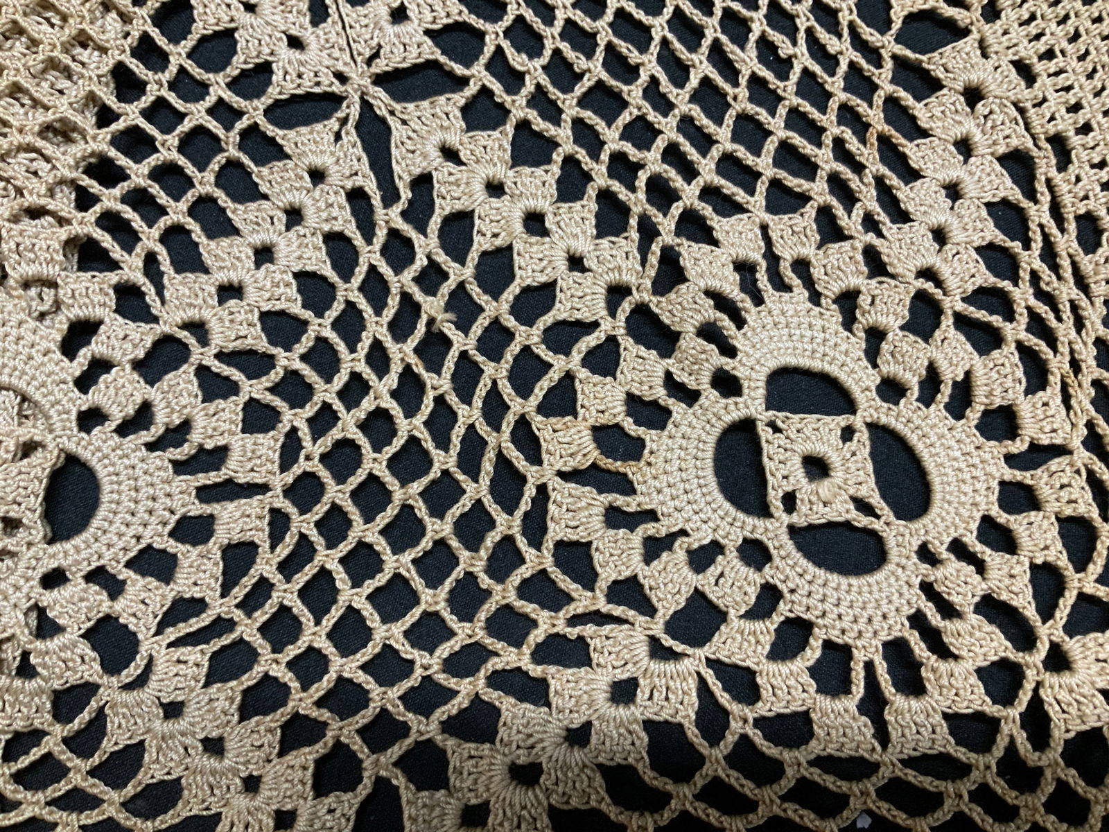 Vntg Cream Lace Rectangular Tablecloth - 6