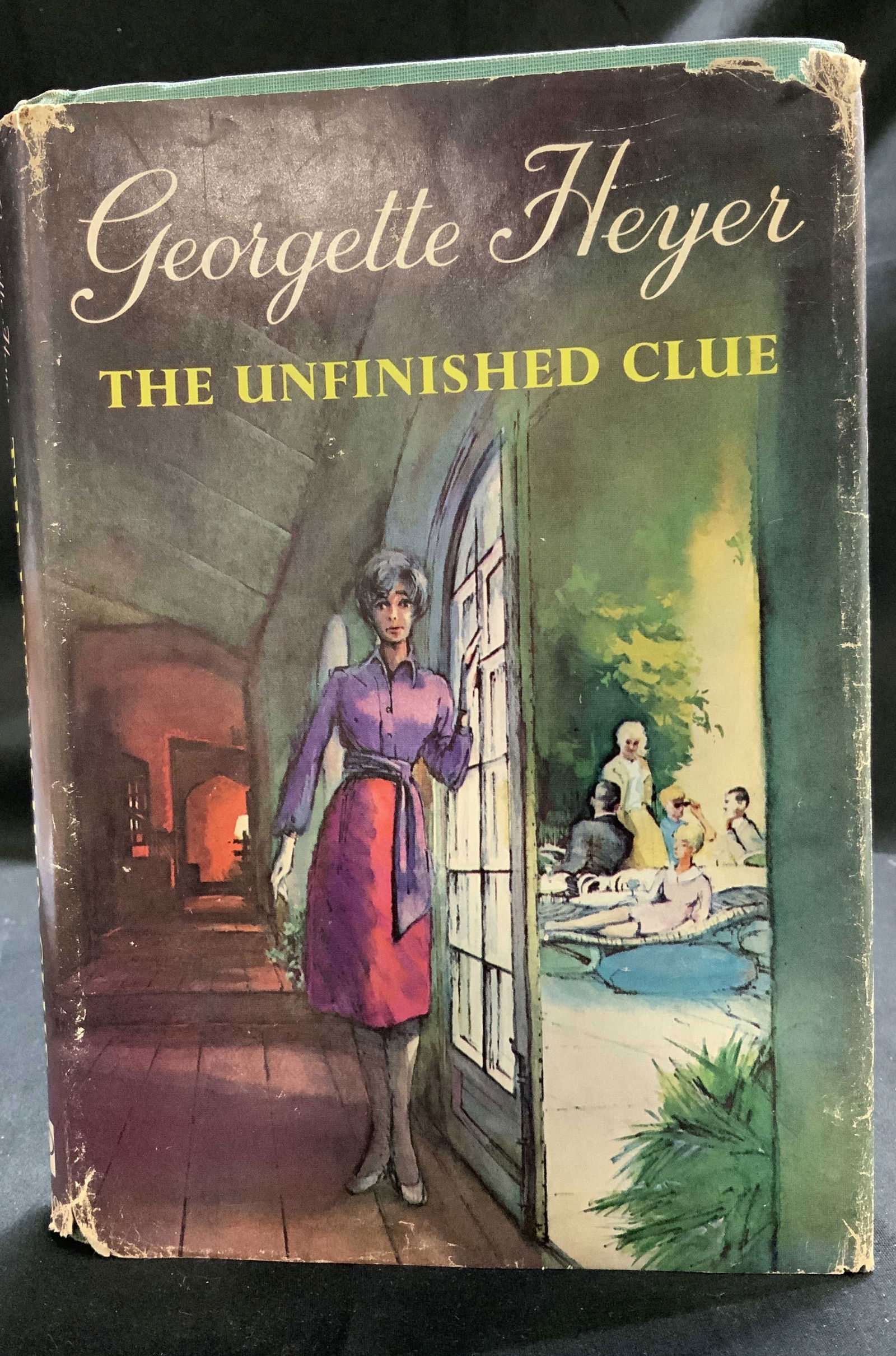 1970 Unfinished Clue 1st Ed Book Georgette HEYER: The Unfinished Clue by Georgette Heyer. New York. E.P. Dutton & Co. first Edition. Copyright 1970. Front cover features illustrations of a female figure. Surface wear consistent to age, use & exposure