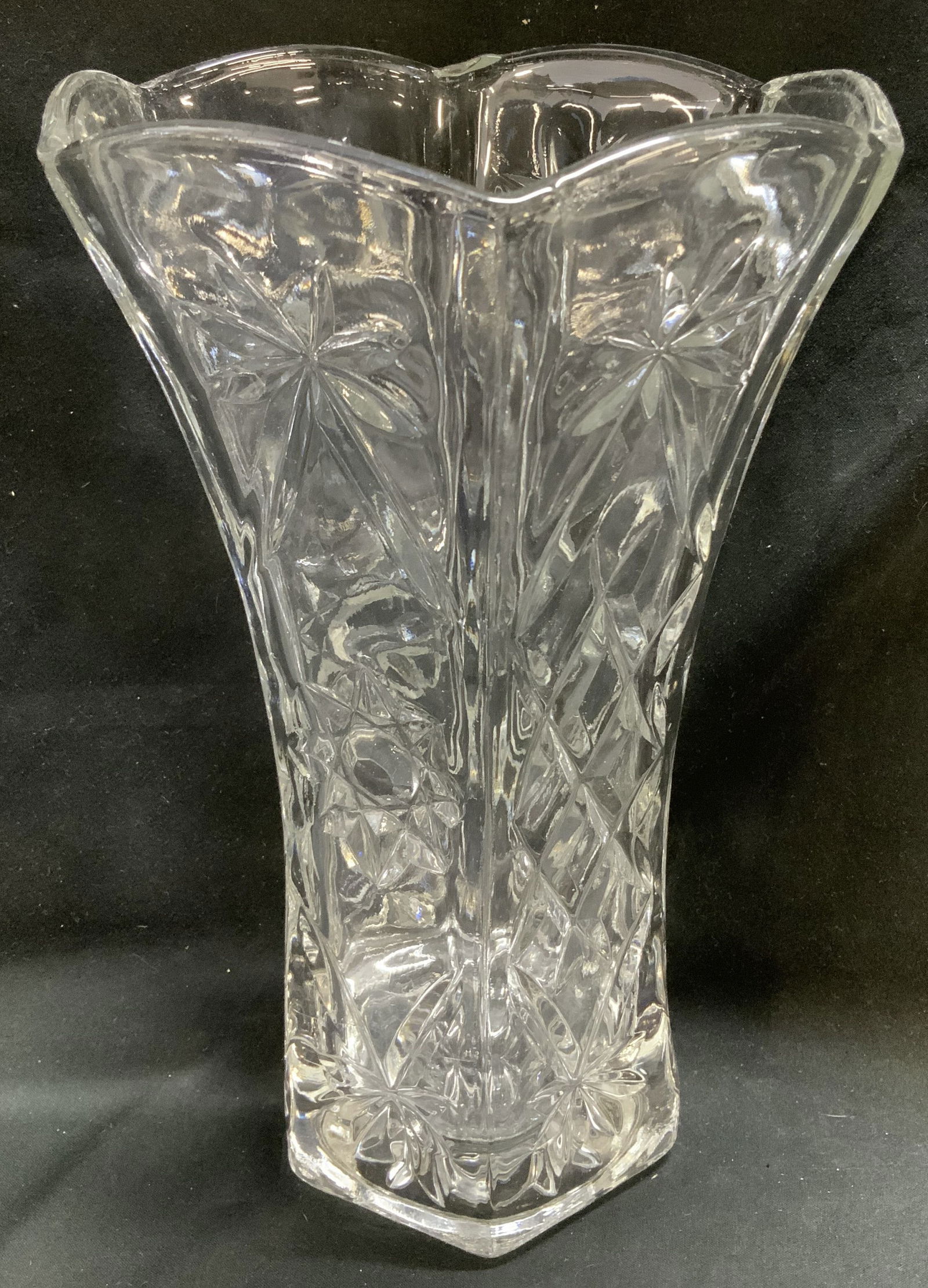 Vntg Star of David Flared Glass Vase (1 of 6)