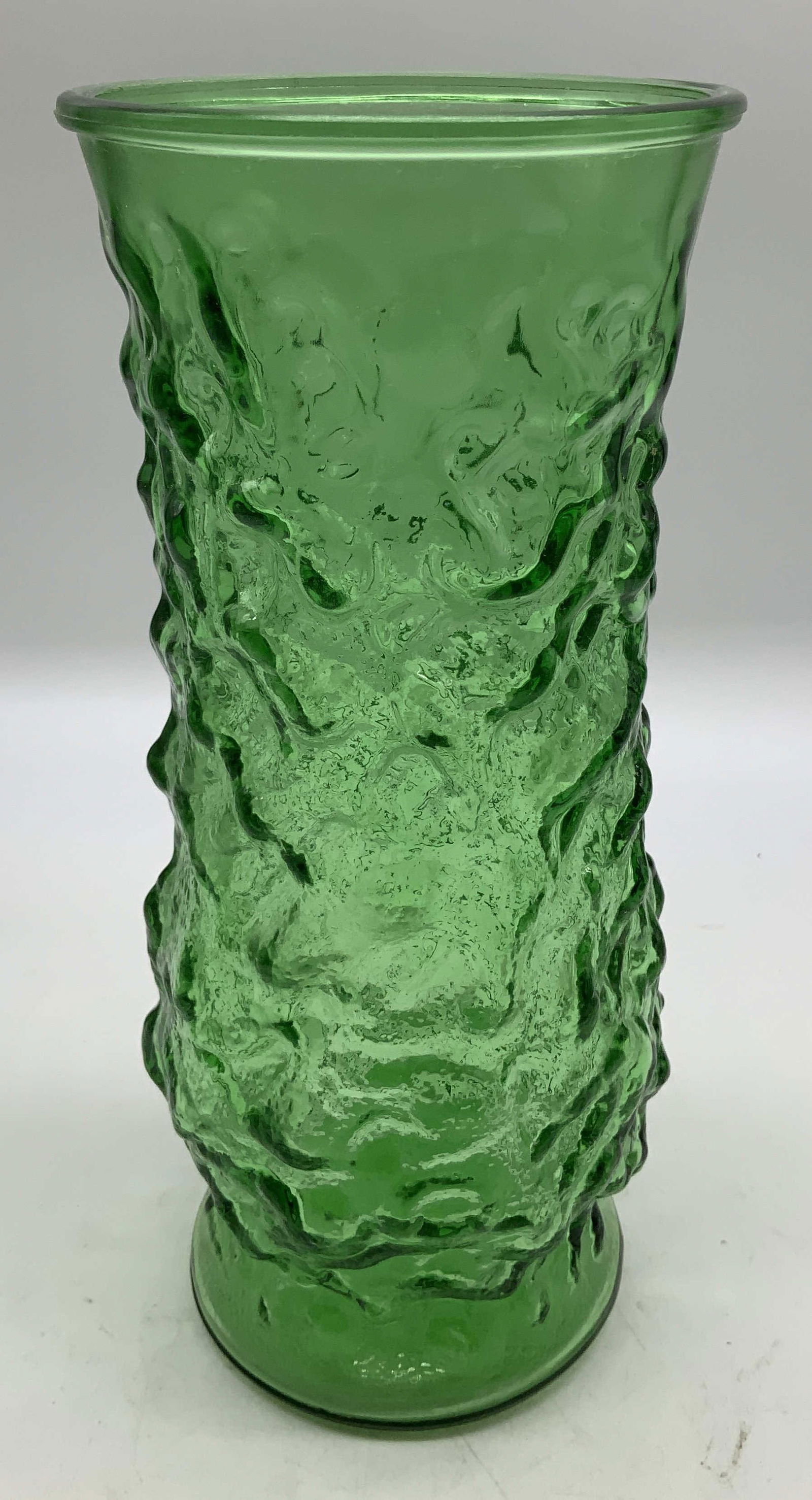Vtg E.O. Brody Co. Green Crinkle Glass Vase (1 of 6)