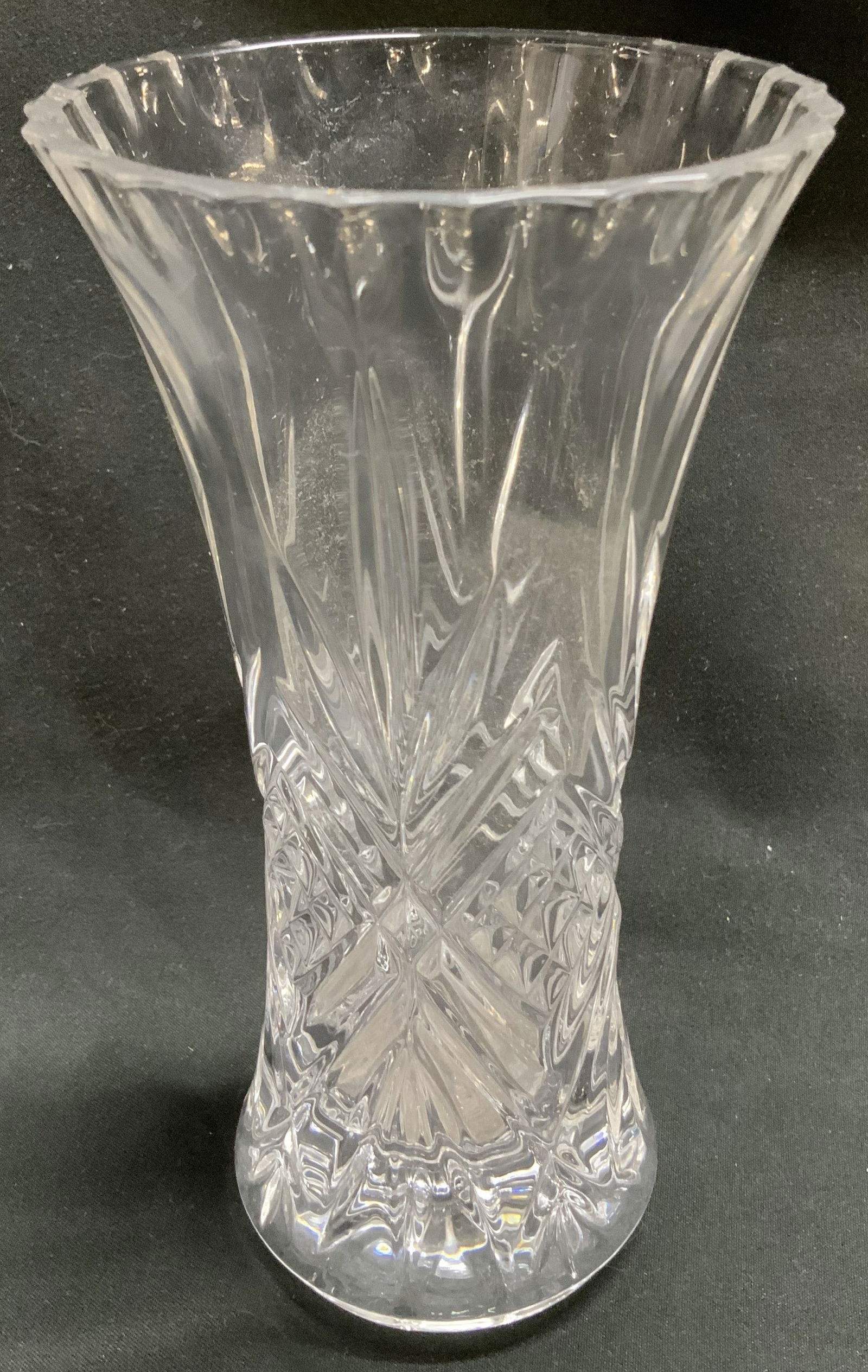 Vtg Crystal Clear Flared Bud Vase (1 of 6)