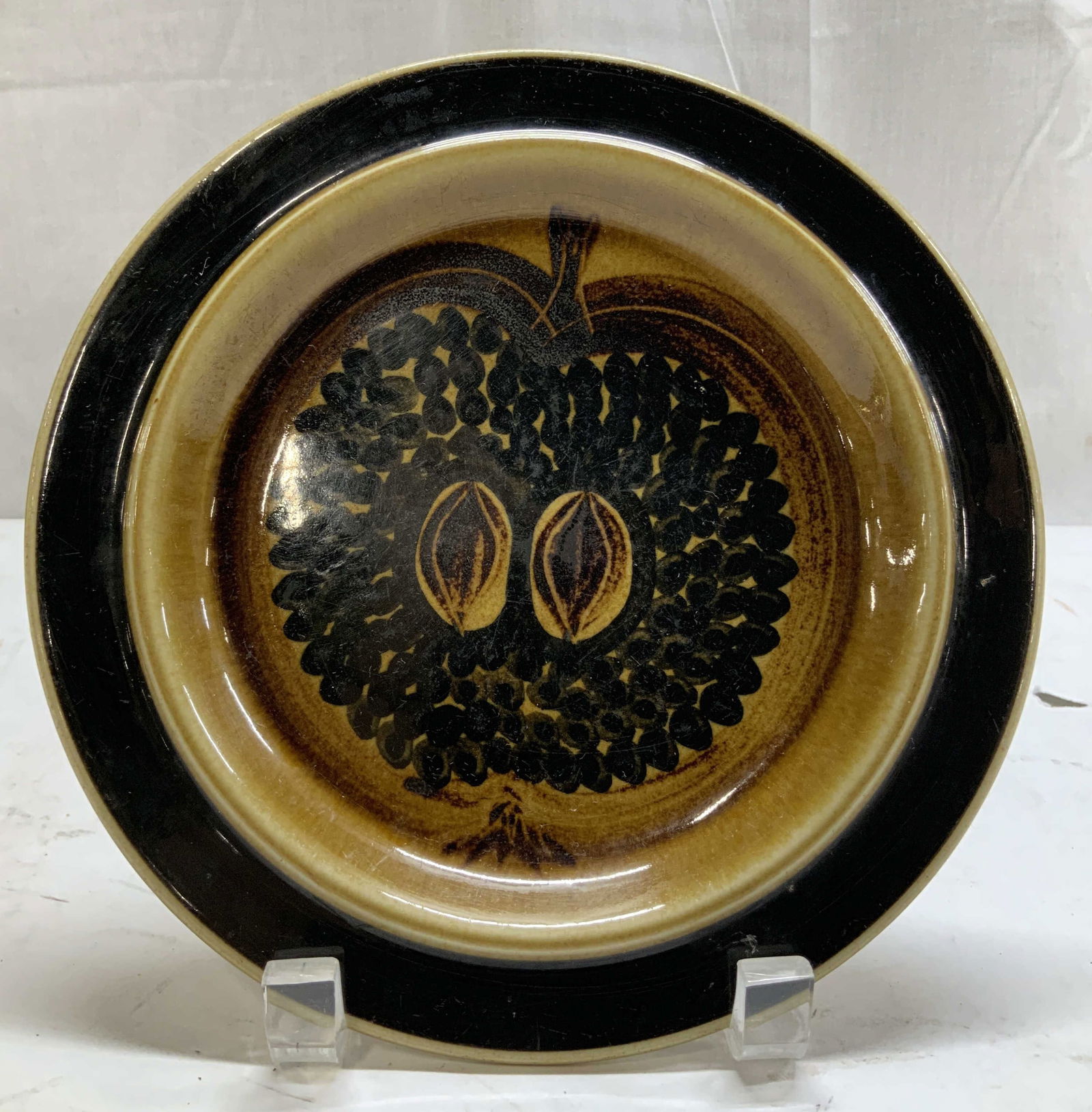Sgnd Hand Painted Fructus Stoneware Plate ARABIA (1 of 6)