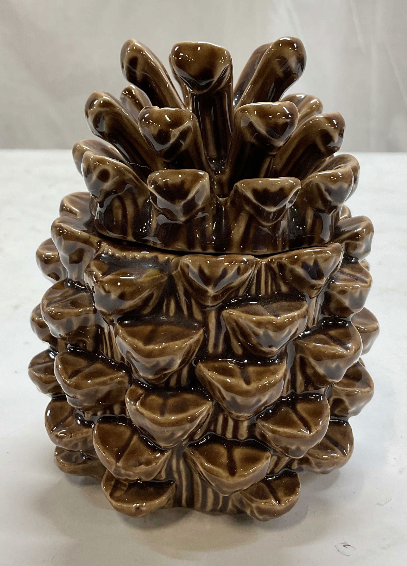 Slatkin & Co. Ceramic Pinecone Candle Holder (1 of 11)