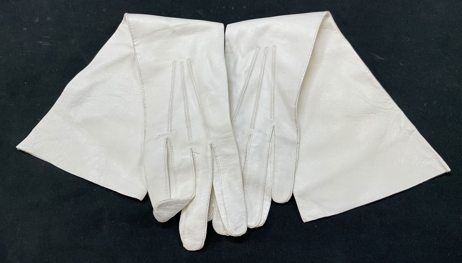 Vintage White Leather Opera Gloves Italy (1 of 8)